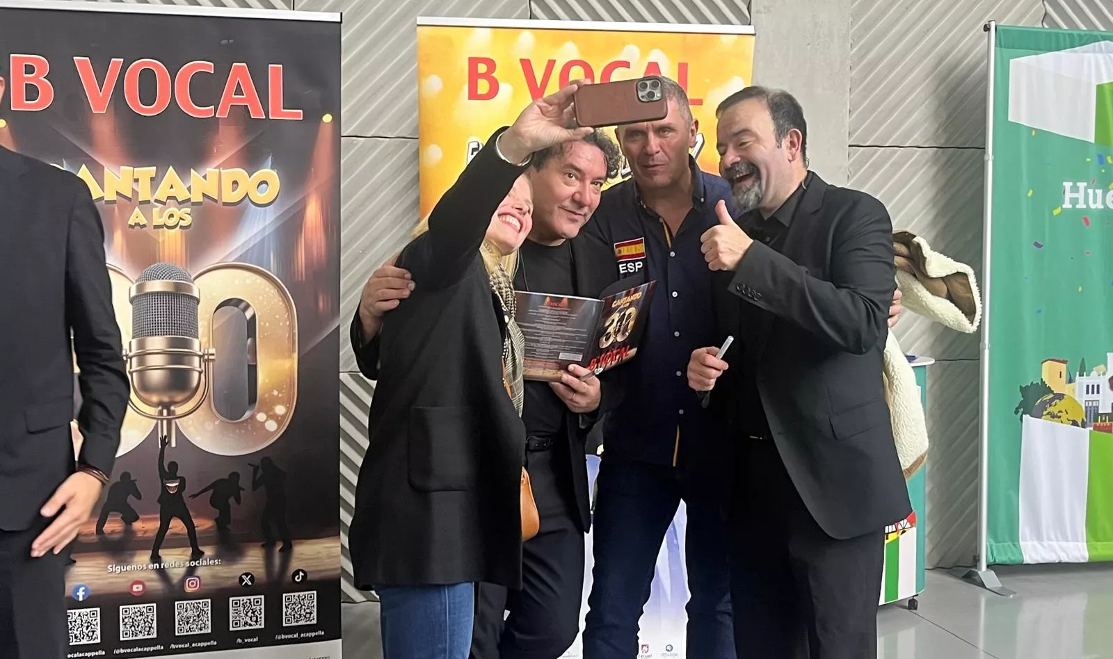 Actuación de B Vocal en Huesca con su espectáculo “Cantando a los 30”. Foto Mercedes Manterola