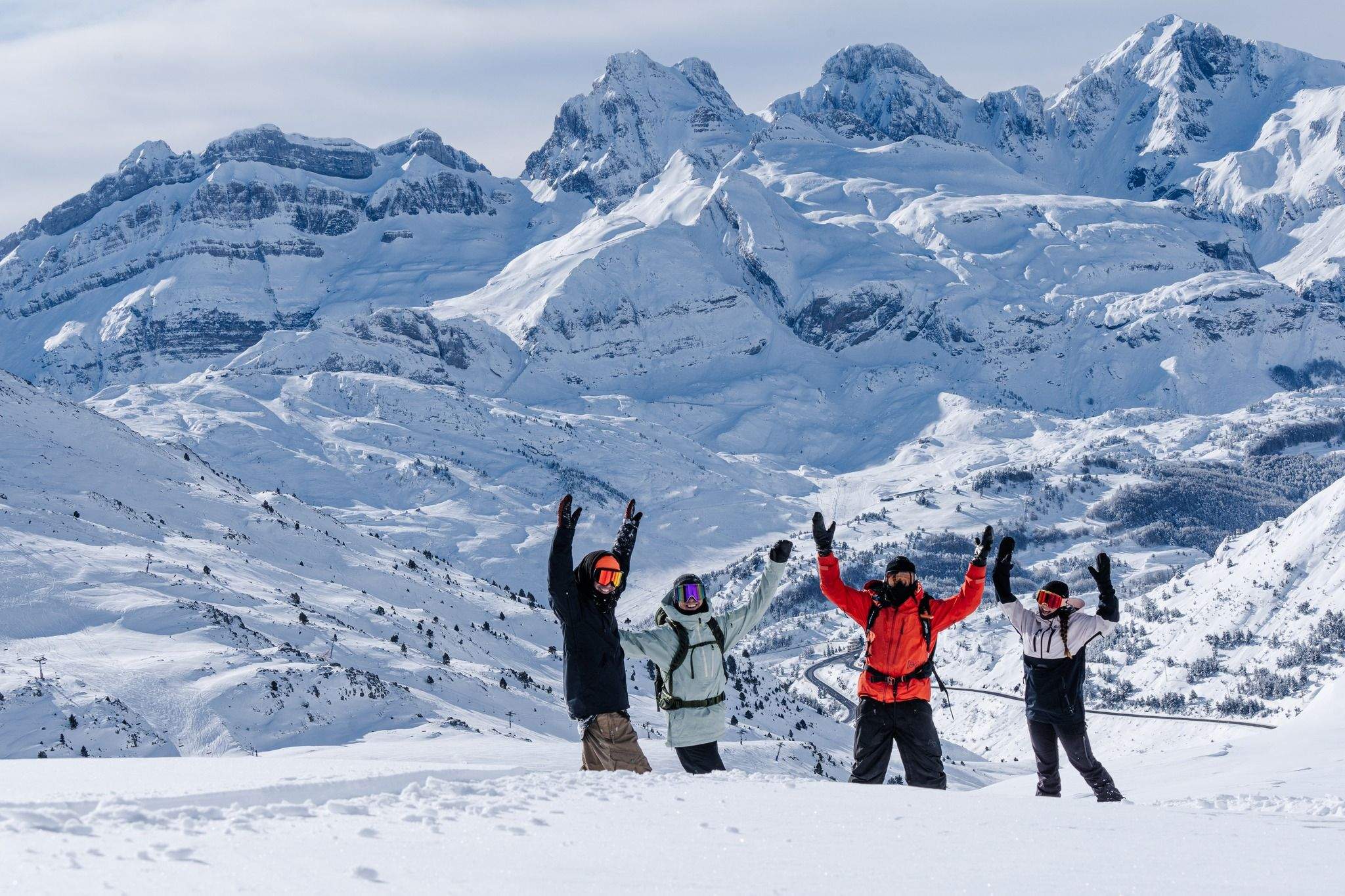 Disfrutando este miércoles en la tregua entre nevada y nevada de la estación de Astún