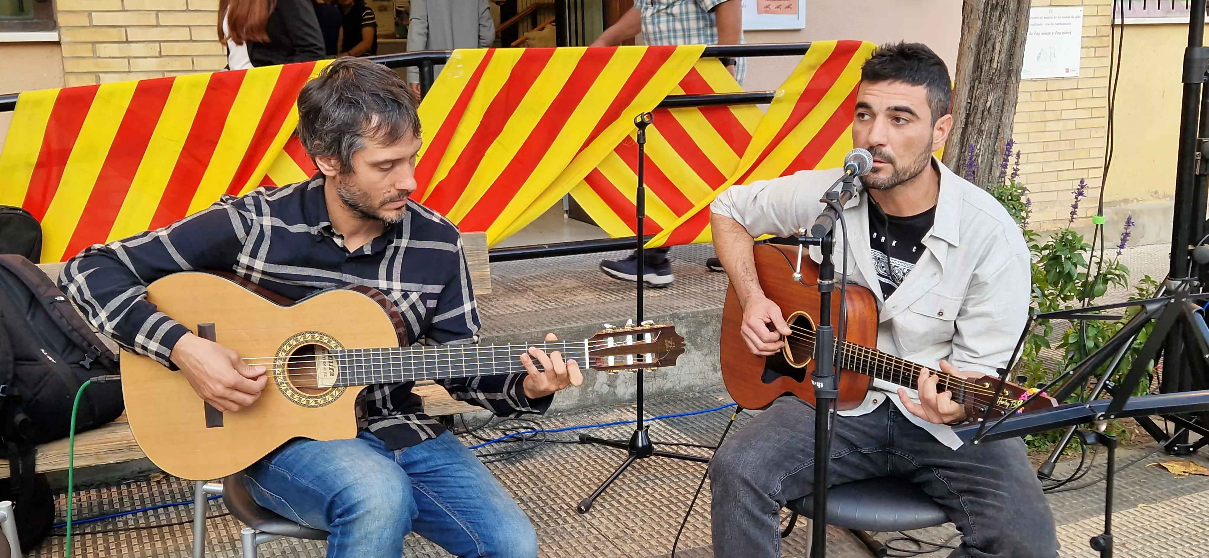Integrantes de integrantes de "The Muddy Flumen".  Día de la Paz en el Barrio de María Auxiliadora. Foto Myriam Martínez