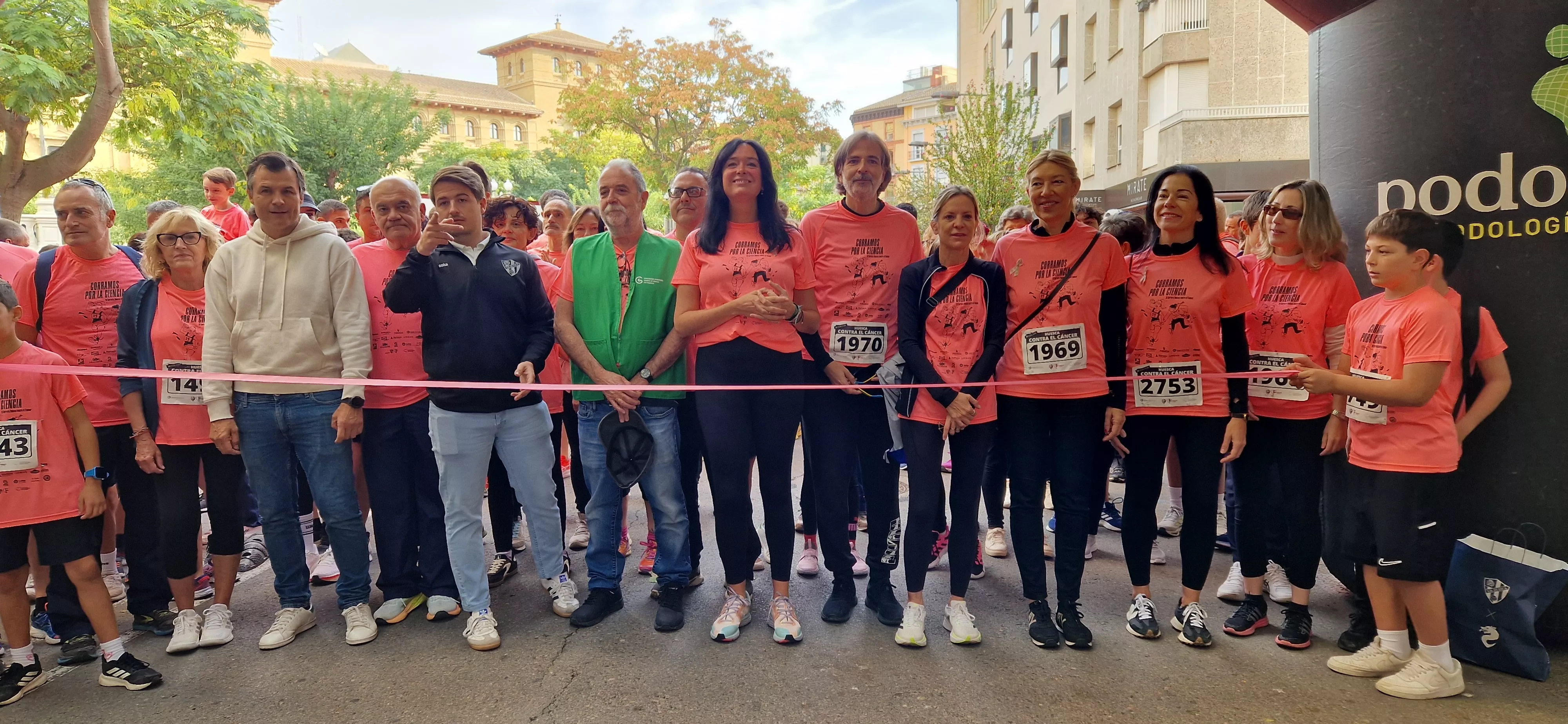 XI Carrera contra el Cáncer de Huesca. Foto Myriam Martínez