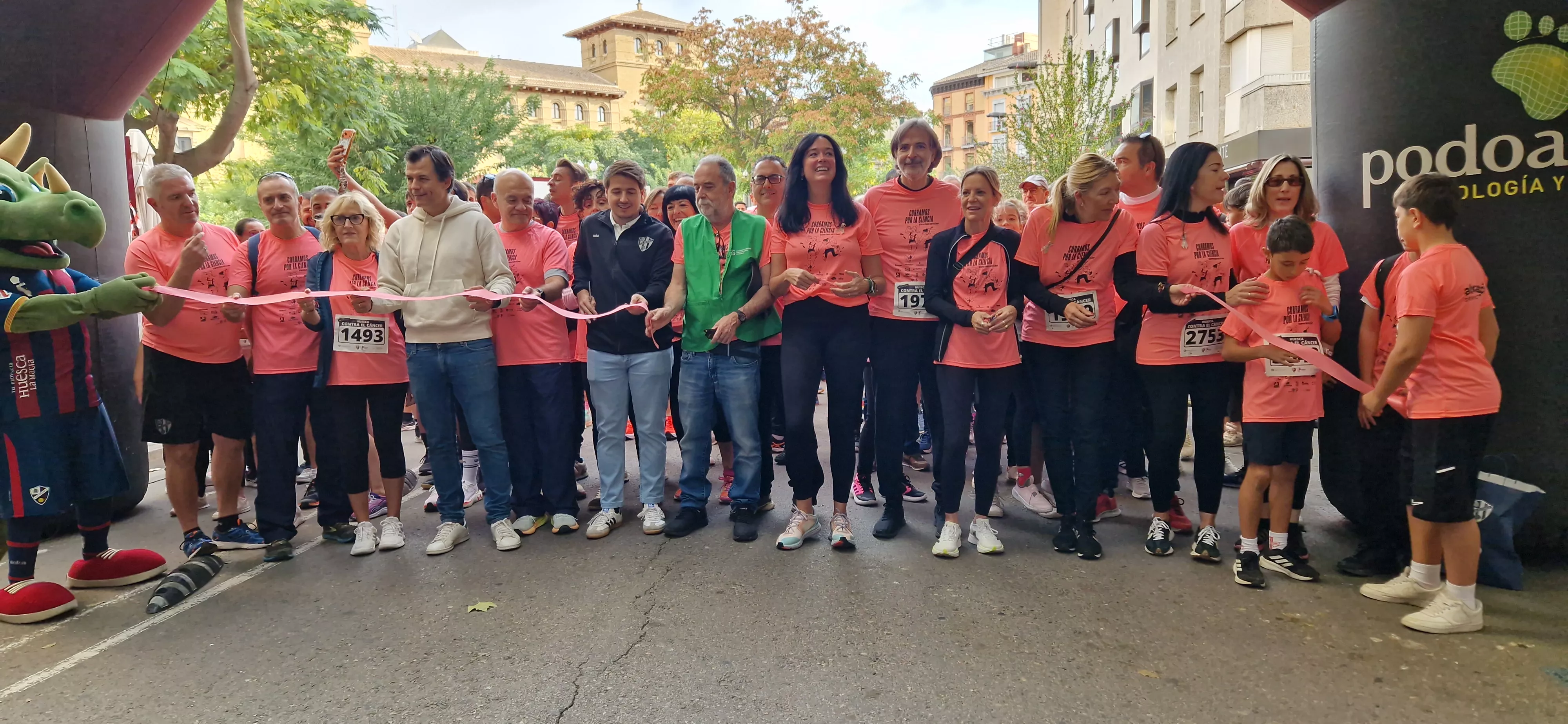 XI Carrera contra el Cáncer de Huesca. Foto Myriam Martínez