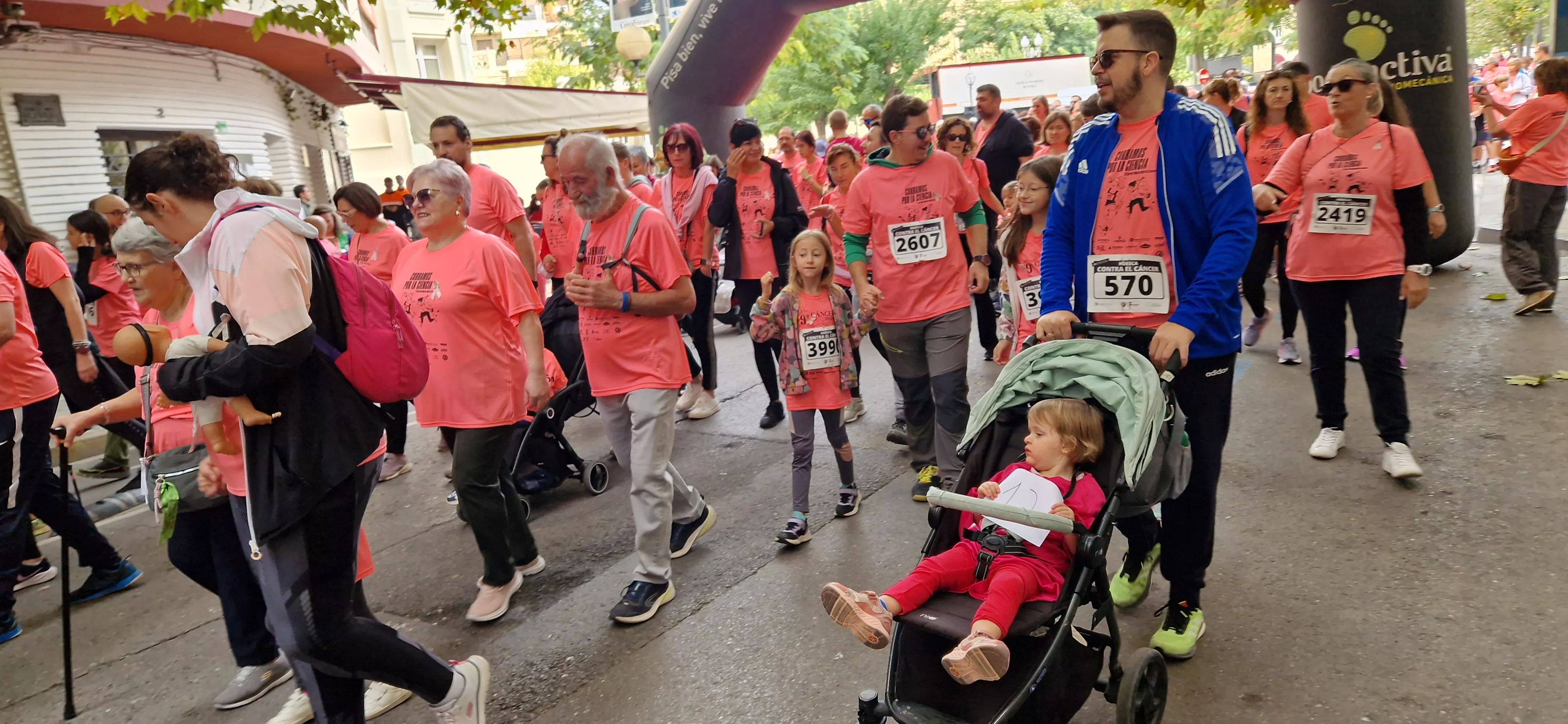 XI Carrera contra el Cáncer de Huesca. Foto Myriam Martínez