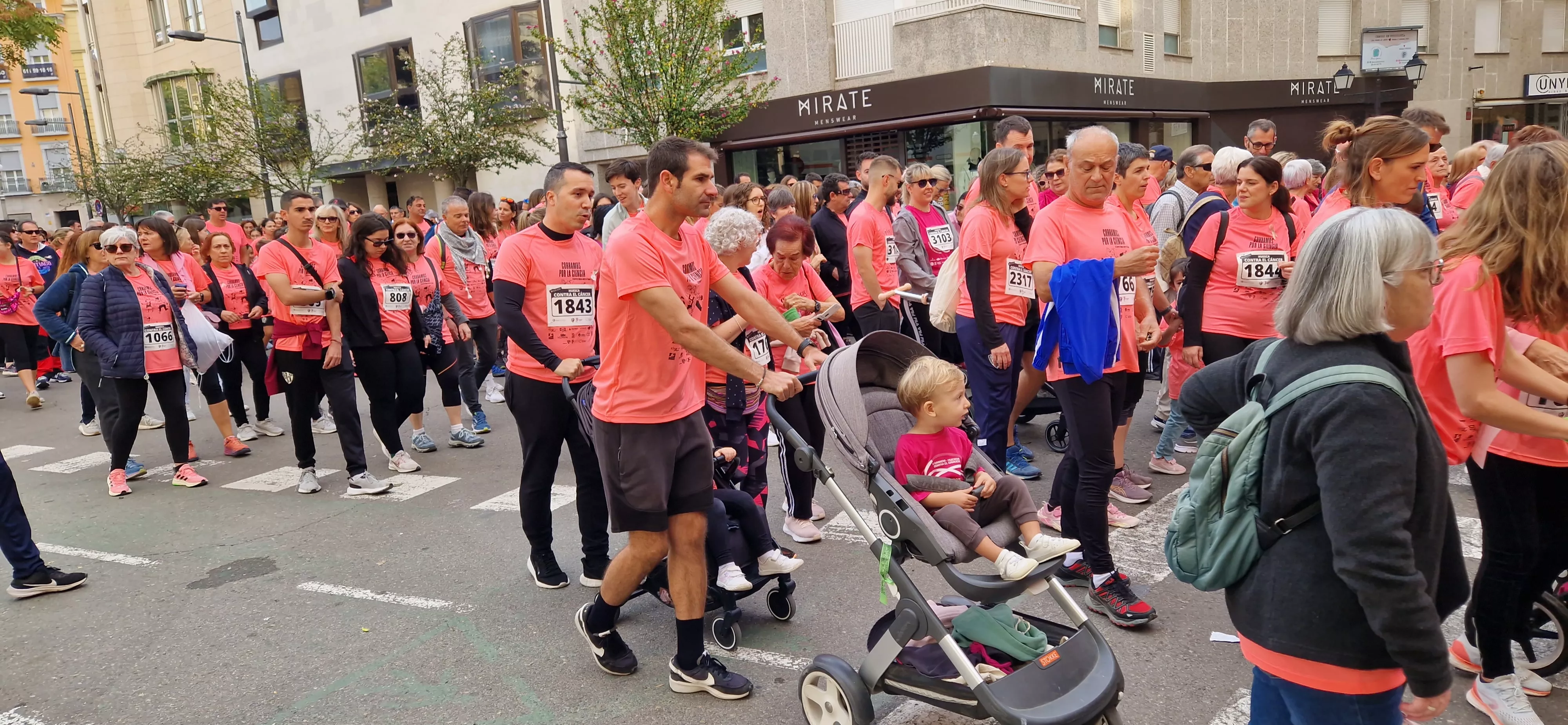 XI Carrera contra el Cáncer de Huesca. Foto Myriam Martínez