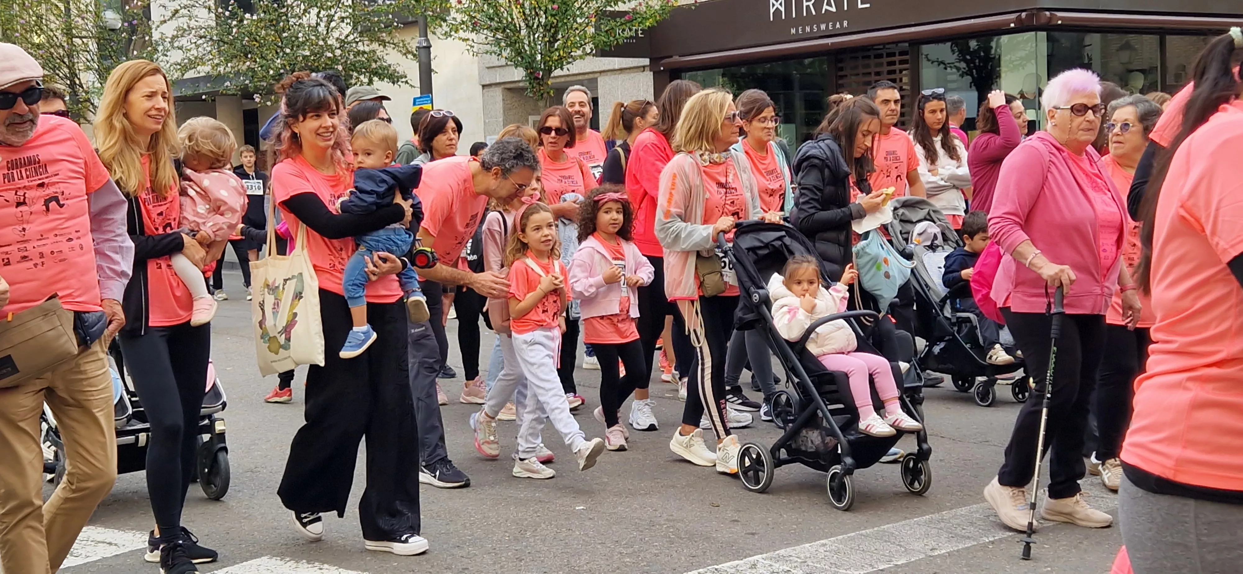 XI Carrera contra el Cáncer de Huesca. Foto Myriam Martínez