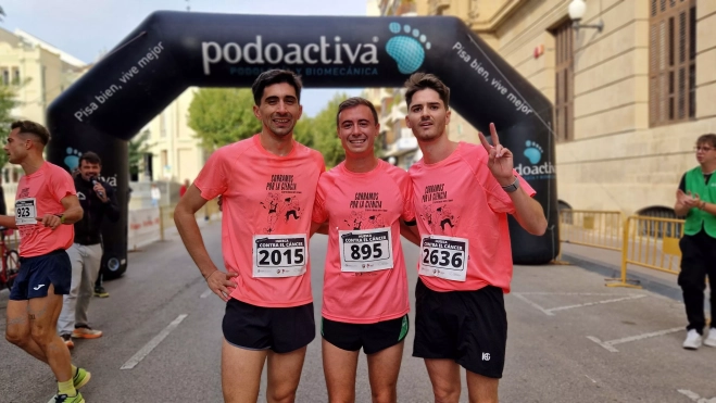 Primeros puestos de la XI Carrera contra el Cáncer de Huesca. Foto Myriam Martínez