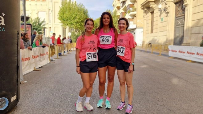 Primeros puestos de la XI Carrera contra el Cáncer de Huesca. Foto Myriam Martínez