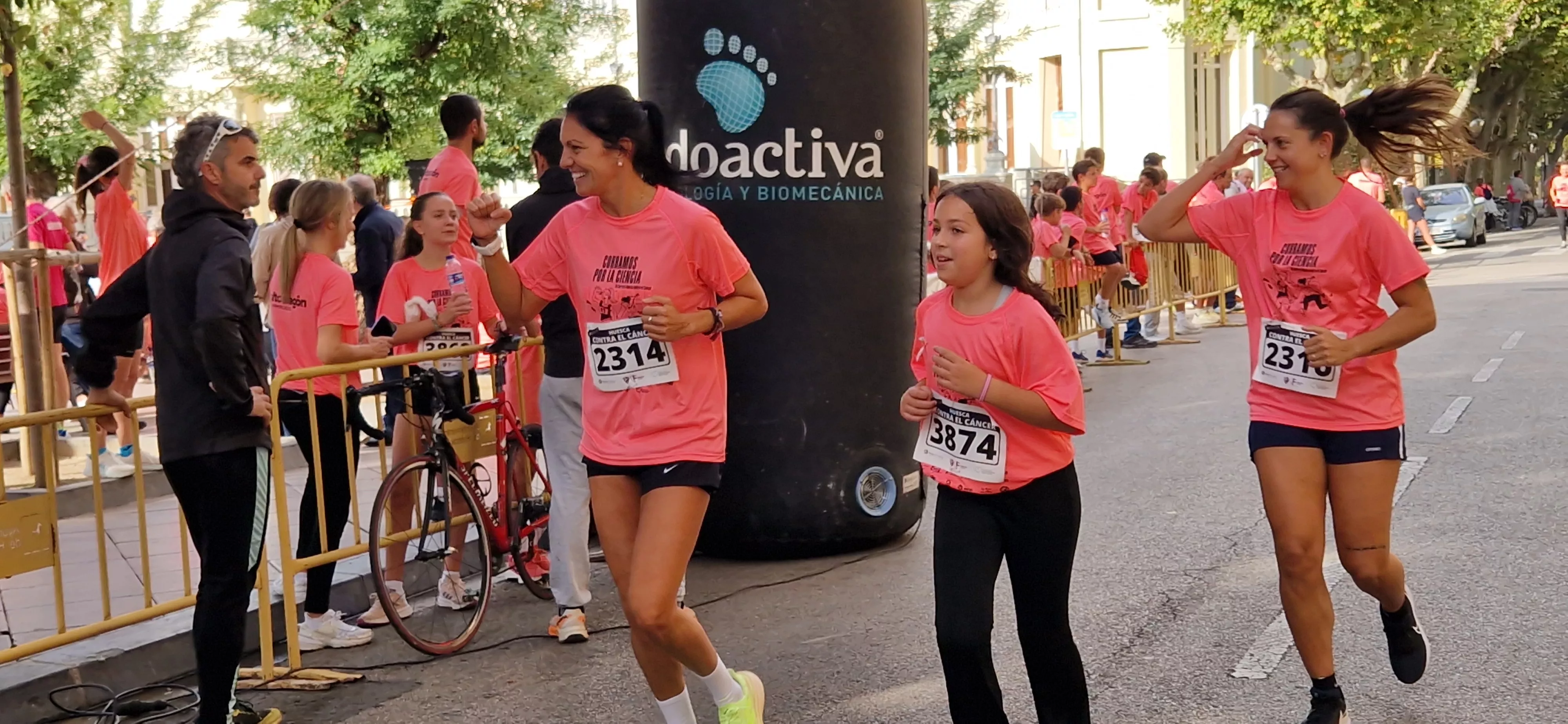 XI Carrera contra el Cáncer de Huesca. Foto Myriam Martínez