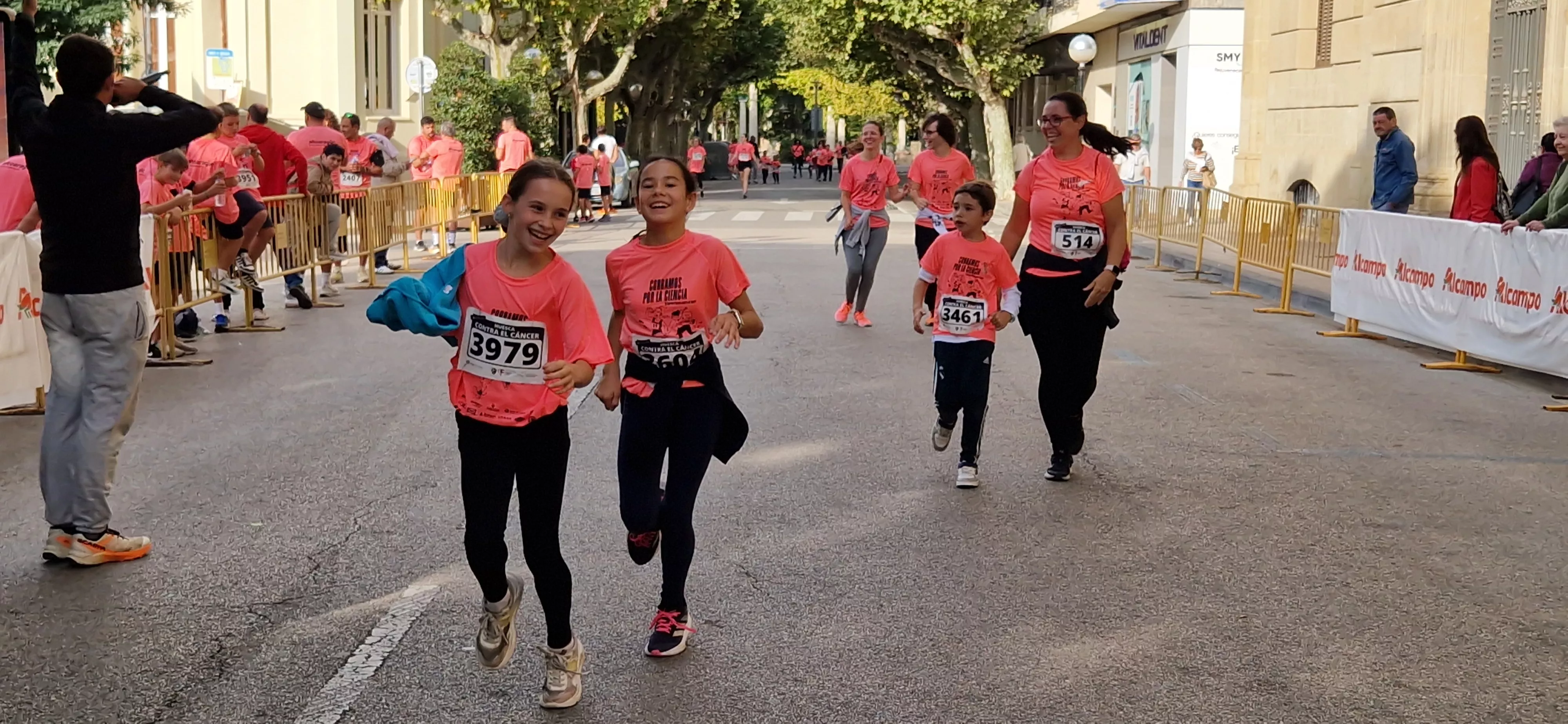 XI Carrera contra el Cáncer de Huesca. Foto Myriam Martínez