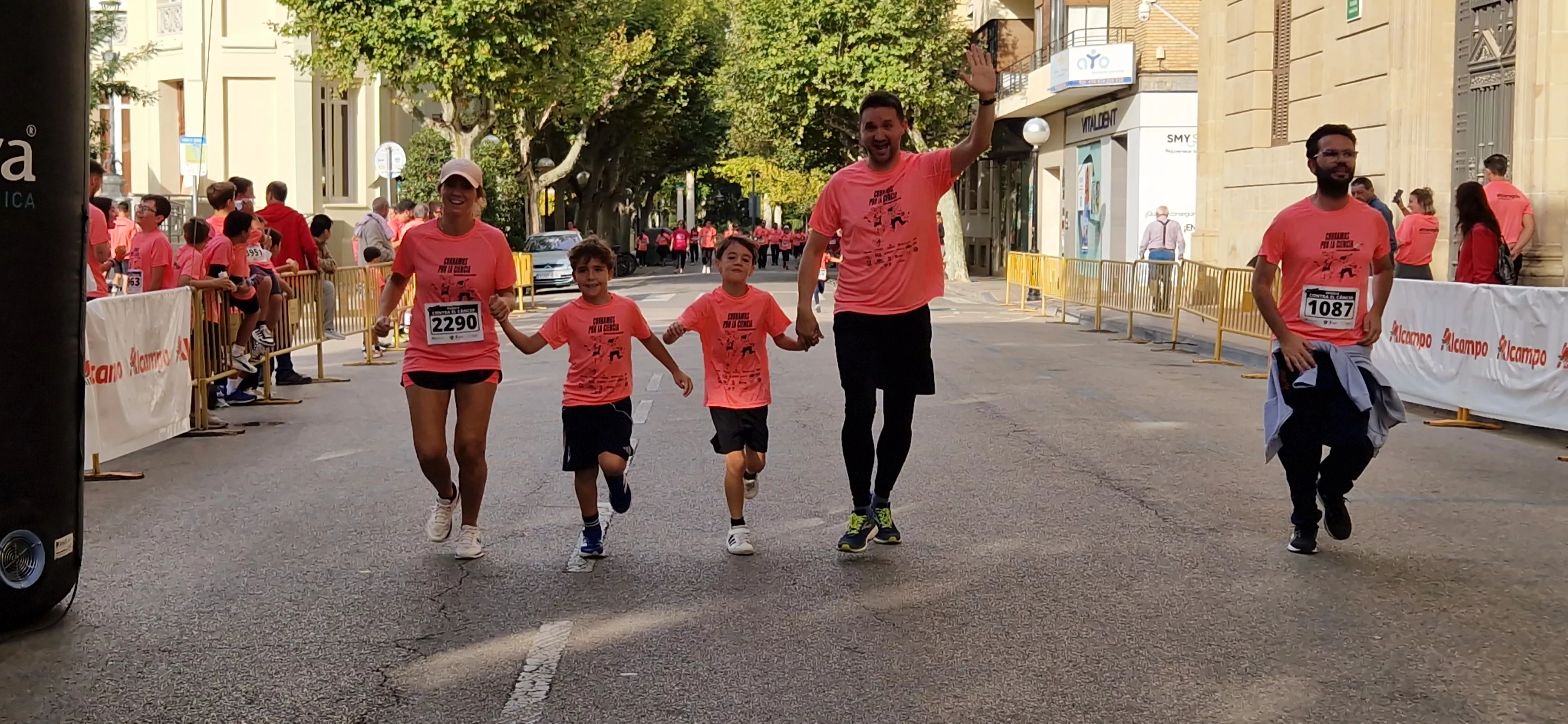 XI Carrera contra el Cáncer de Huesca. Foto Myriam Martínez