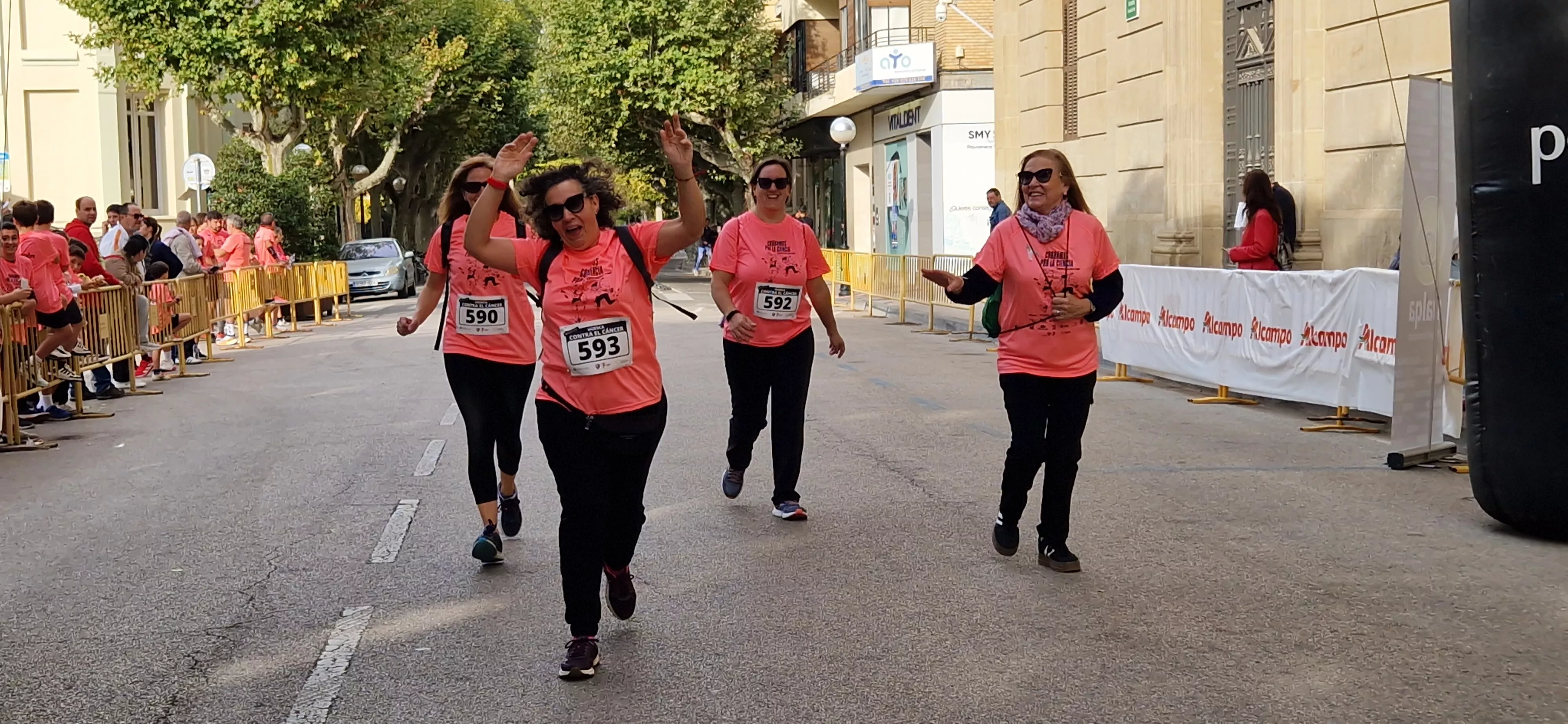 XI Carrera contra el Cáncer de Huesca. Foto Myriam Martínez