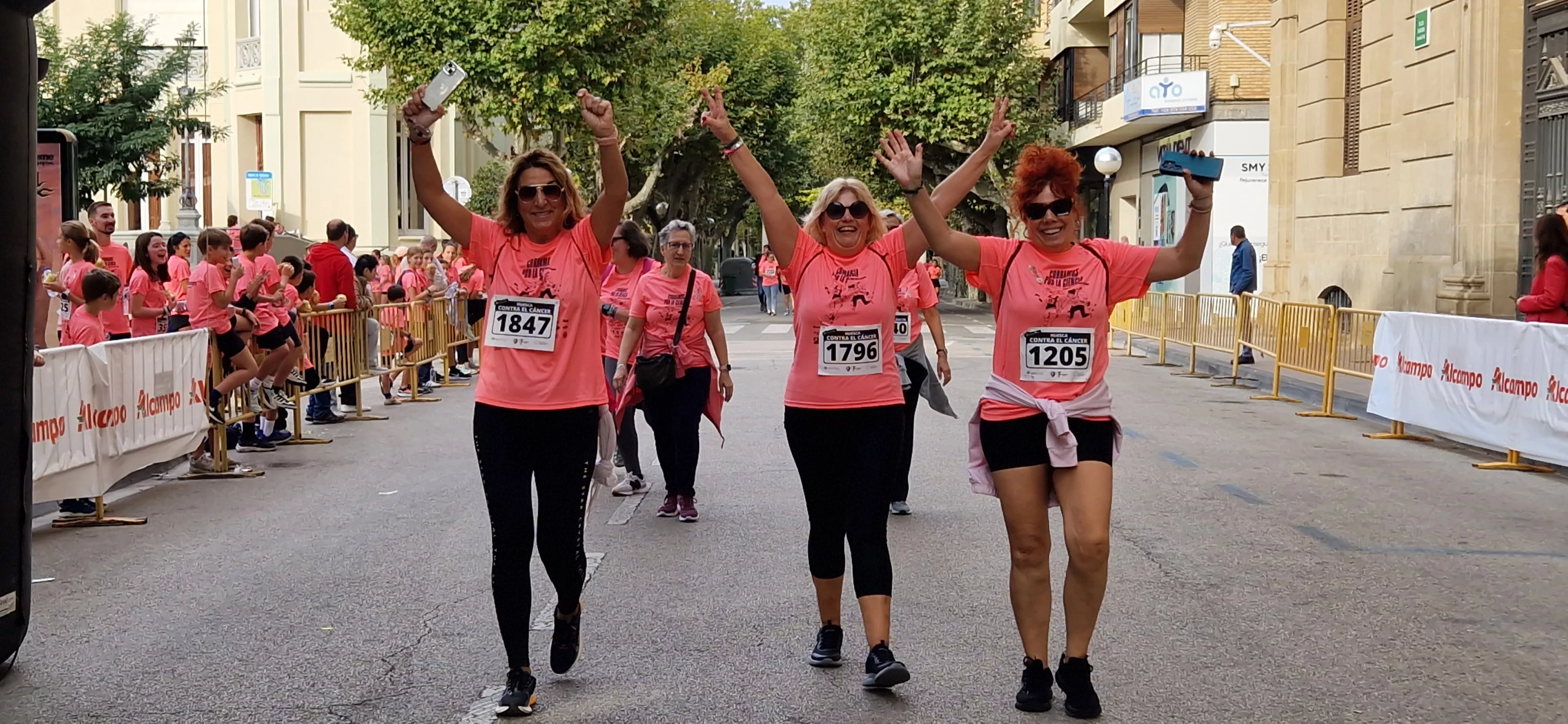 XI Carrera contra el Cáncer de Huesca. Foto Myriam Martínez