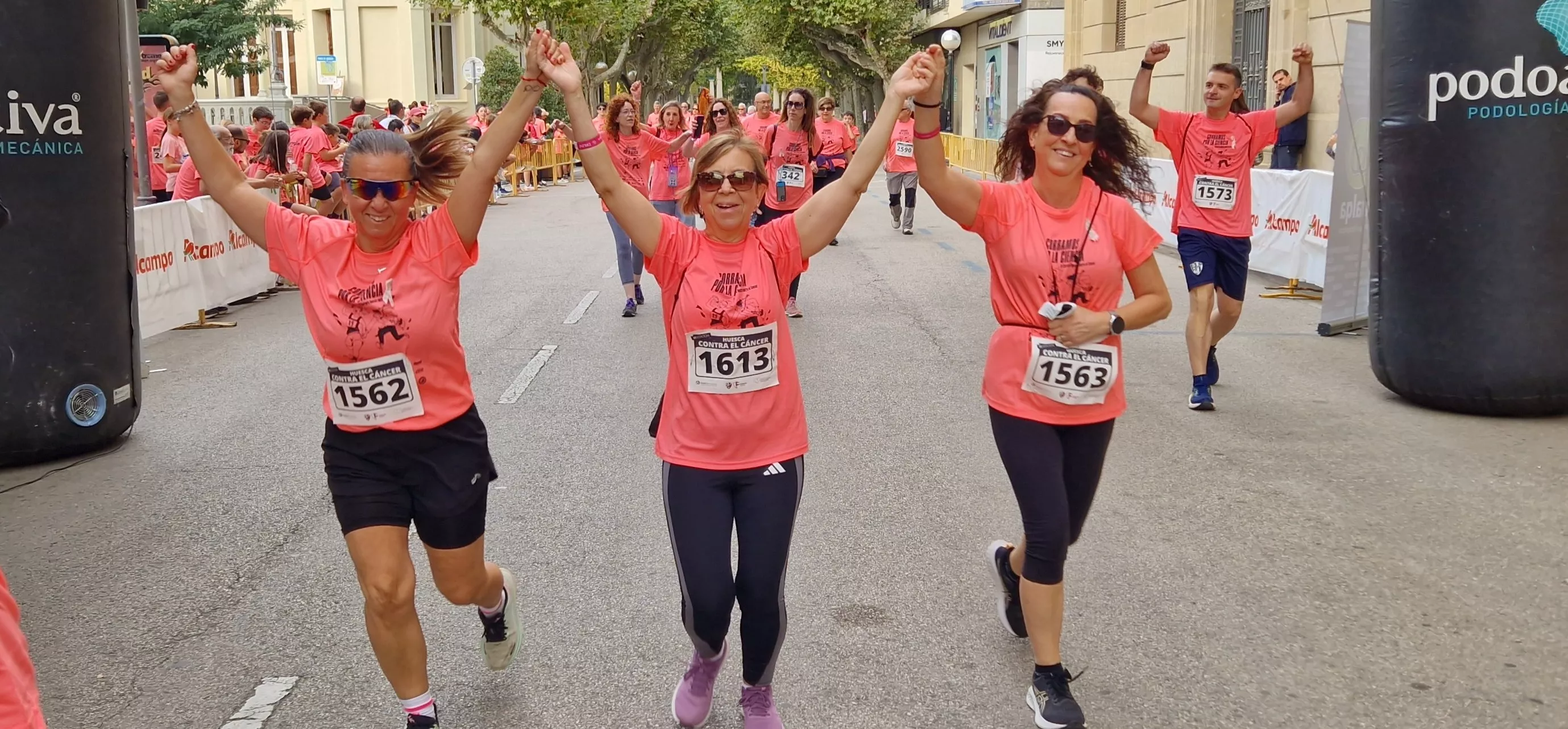 XI Carrera contra el Cáncer de Huesca. Foto Myriam Martínez
