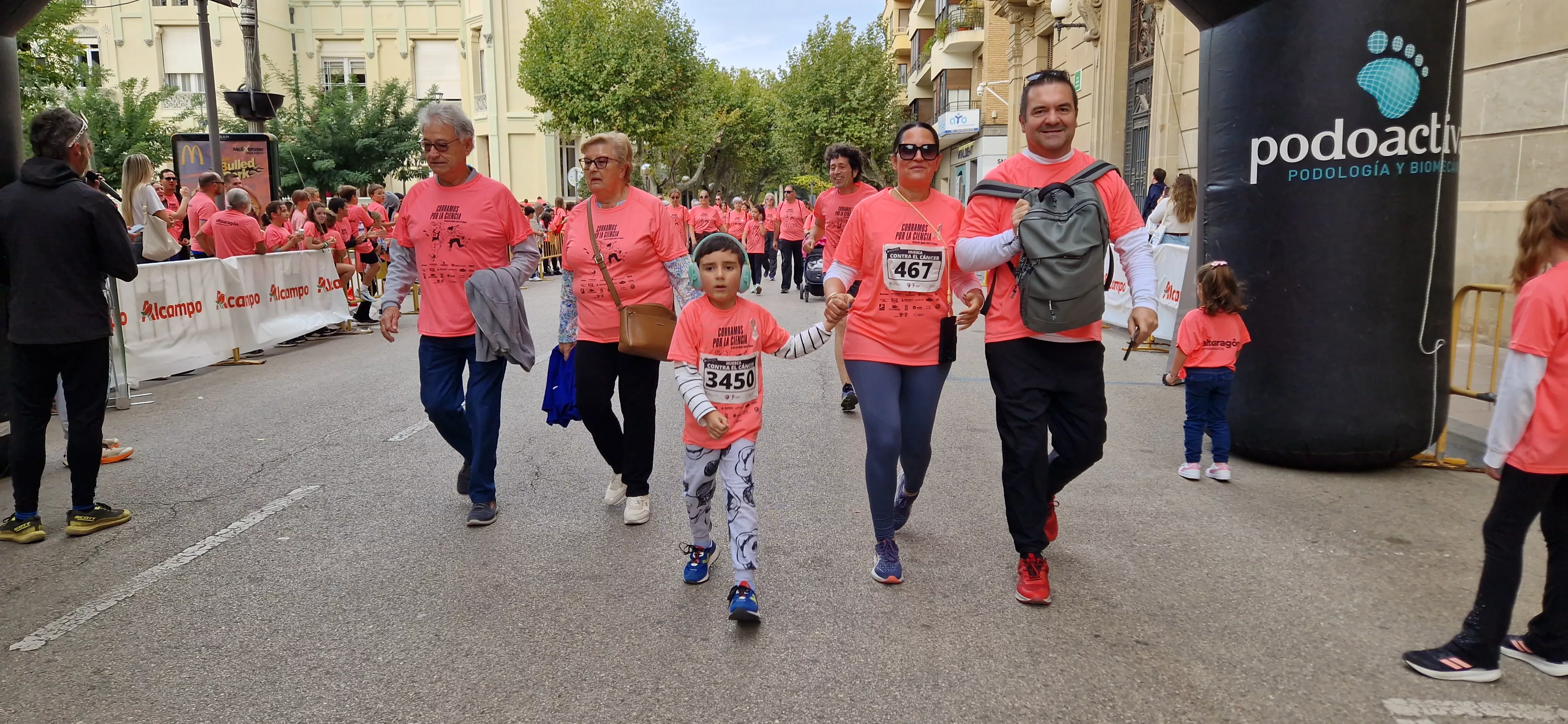 XI Carrera contra el Cáncer de Huesca. Foto Myriam Martínez
