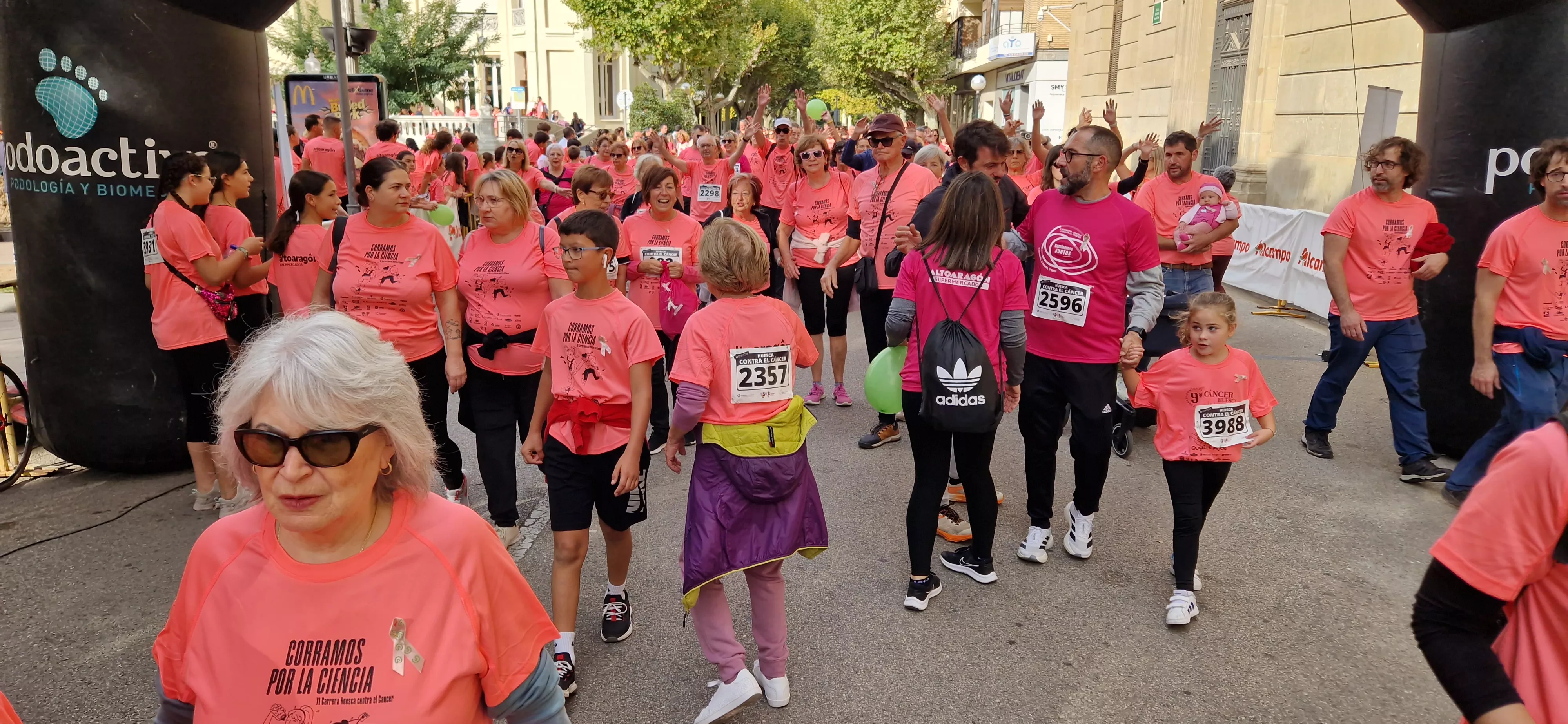 XI Carrera contra el Cáncer de Huesca. Foto Myriam Martínez