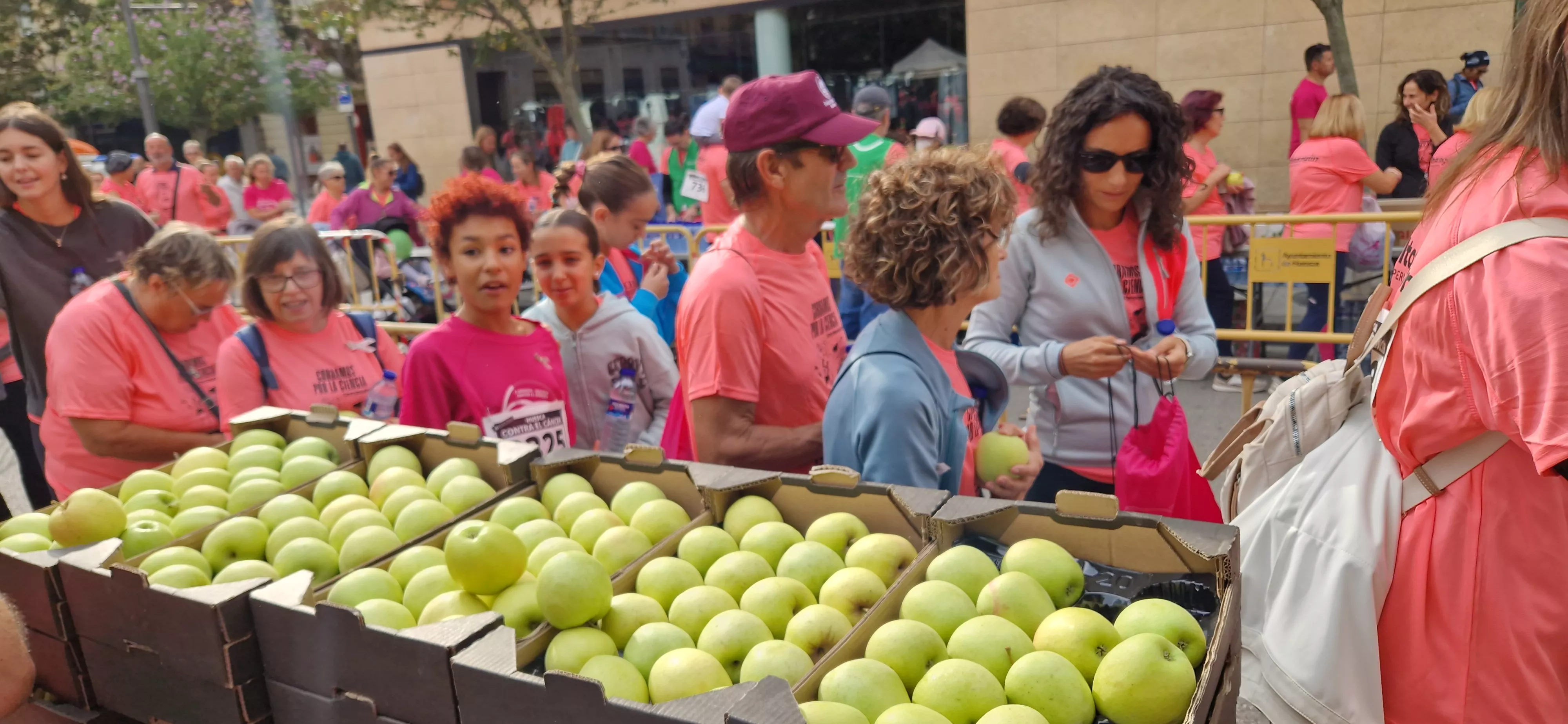 XI Carrera contra el Cáncer de Huesca. Foto Myriam Martínez