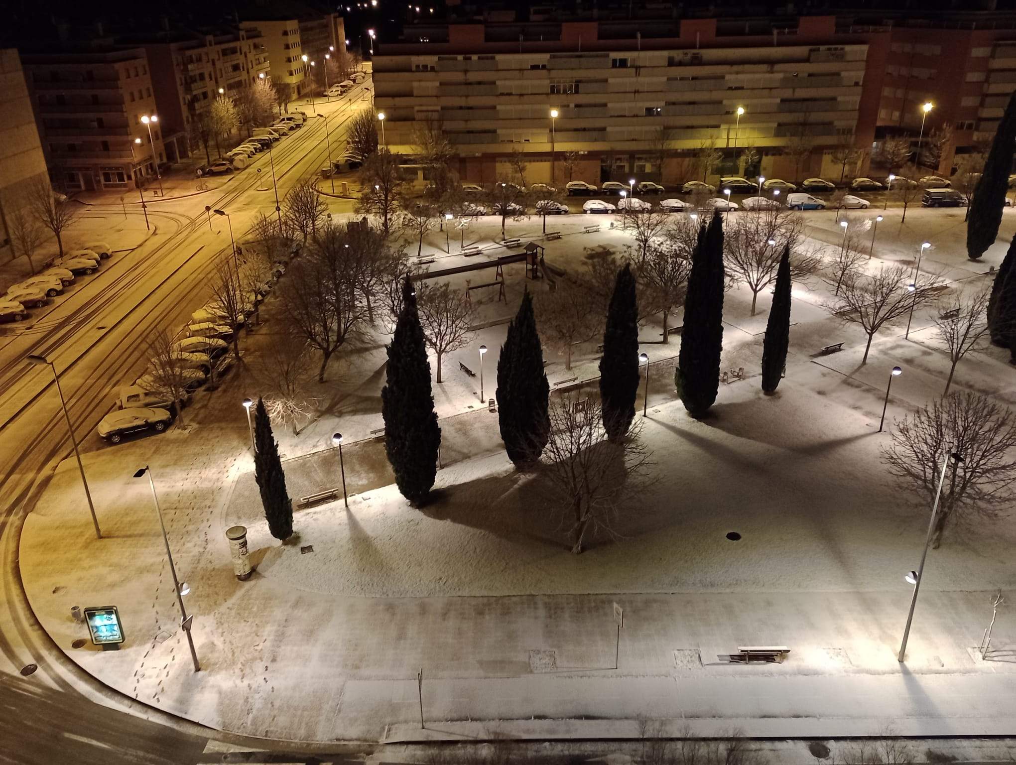 Parque Puerta del Pirineo de Huesca a las 6:00. Foto Isabel Arilla 