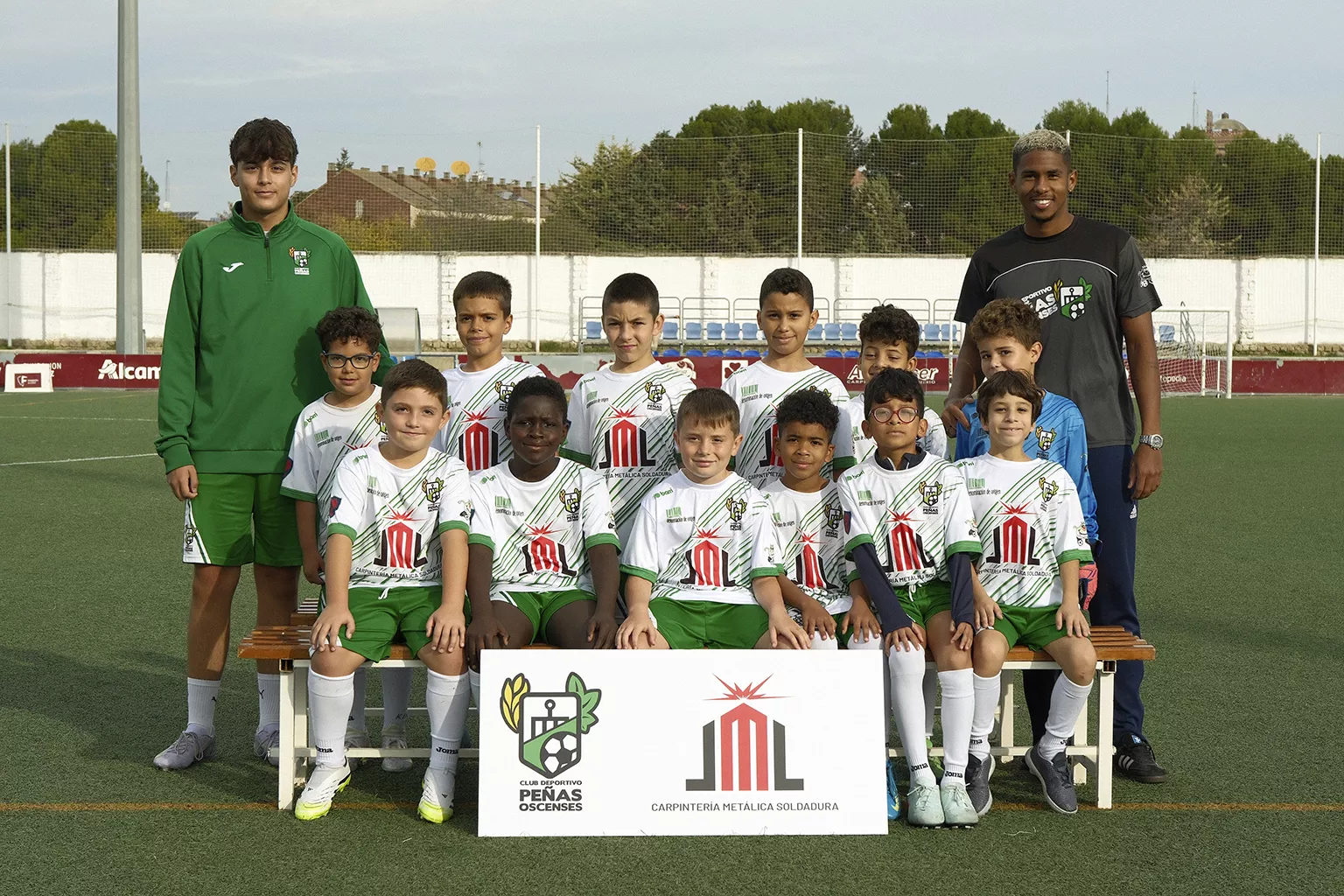 Imágenes de la presentación de la cantera del CD Peñas Oscenses. Foto: Alejandro Sanagustín