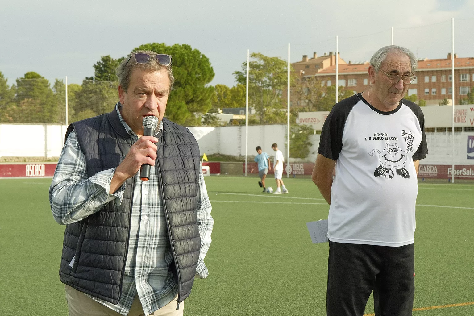 Imágenes de la presentación de la cantera del CD Peñas Oscenses. Foto: Alejandro Sanagustín