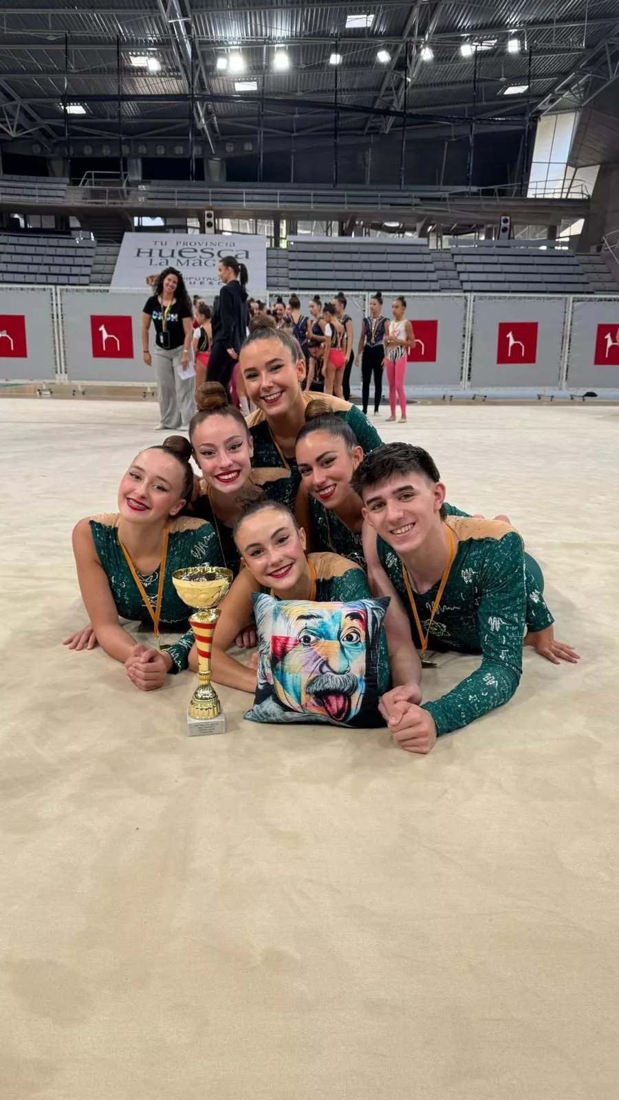 Conjunto Juvenil Base del Club 90.