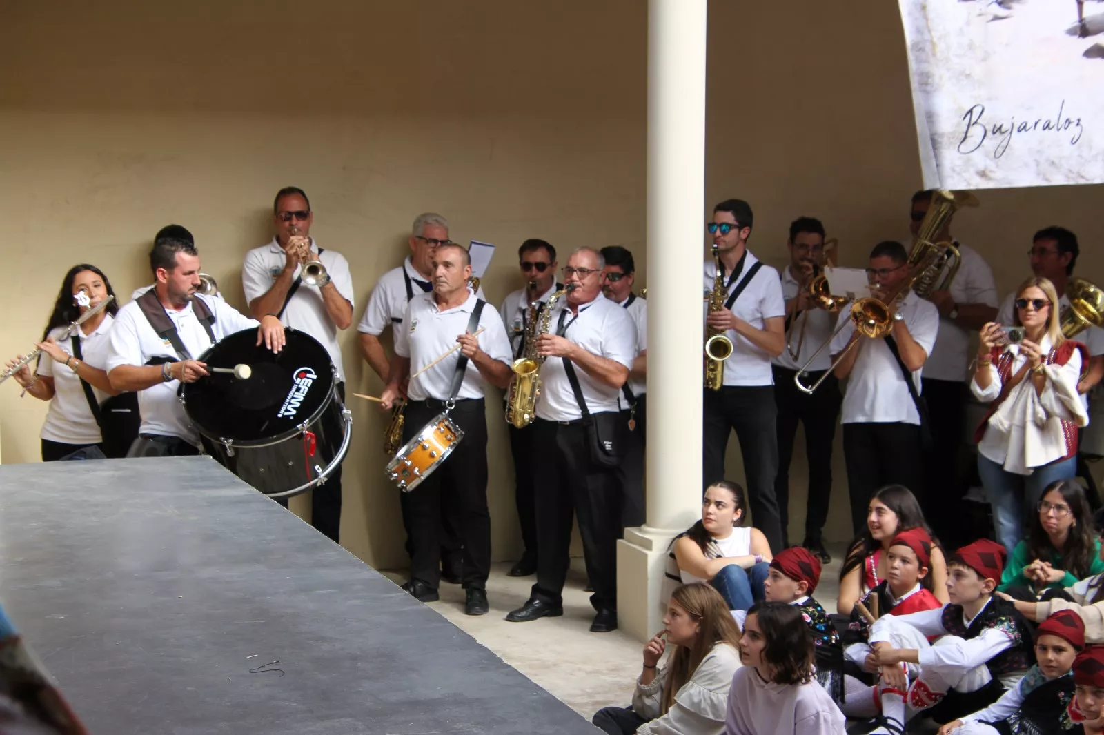 Dances de Los Monegros en Robres. Foto Carlos Neofato
