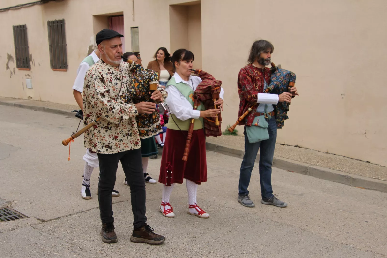 Dances de Los Monegros en Robres. Foto Carlos Neofato