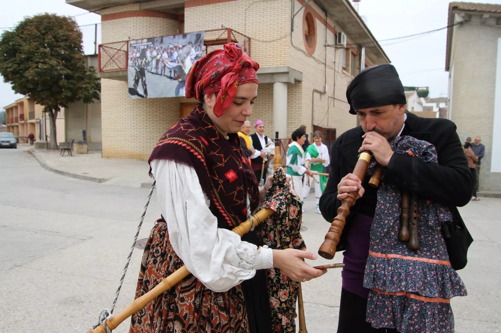 Dances de Los Monegros en Robres. Foto Carlos Neofato