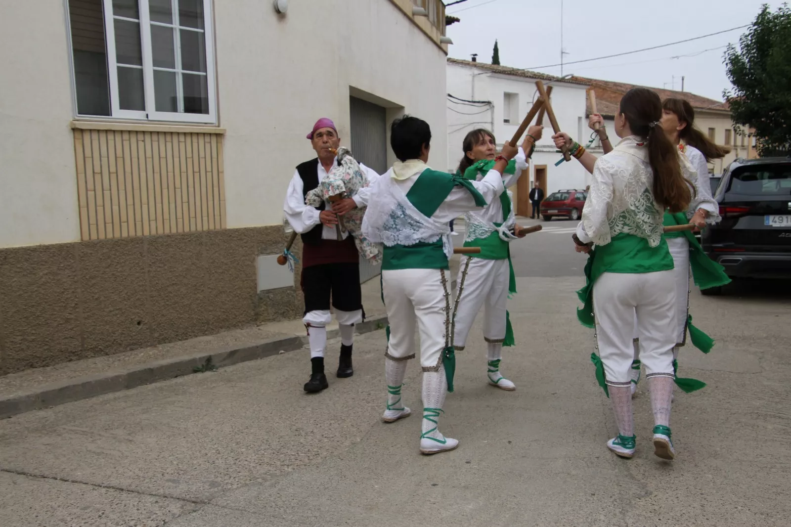 Dances de Los Monegros en Robres. Foto Carlos Neofato