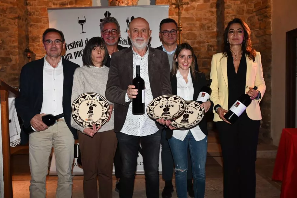 Quesos Senz, el Museo de Juegos Tradicionales y la Asociación El Rampeu, premiados.