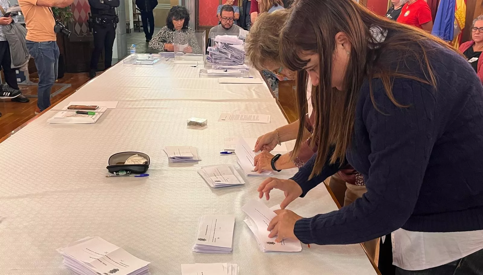 Recuento de votos de la encuesta sobre Oroel Park en Jaca.