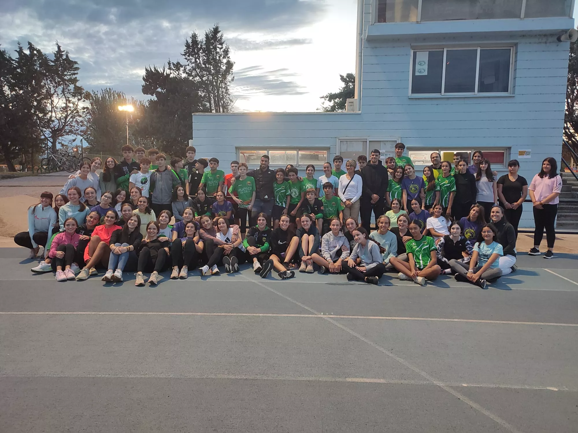 Sedjati con la Escuela de Intec-Zoiti