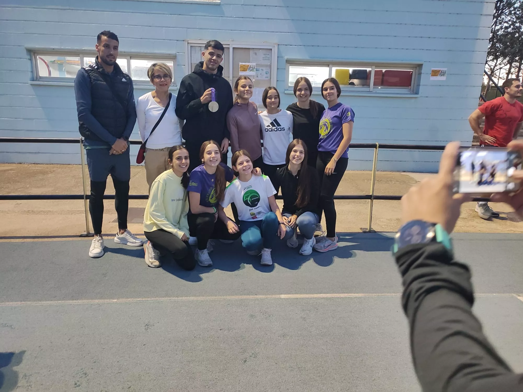 Sedjati con la Escuela de Intec-Zoiti