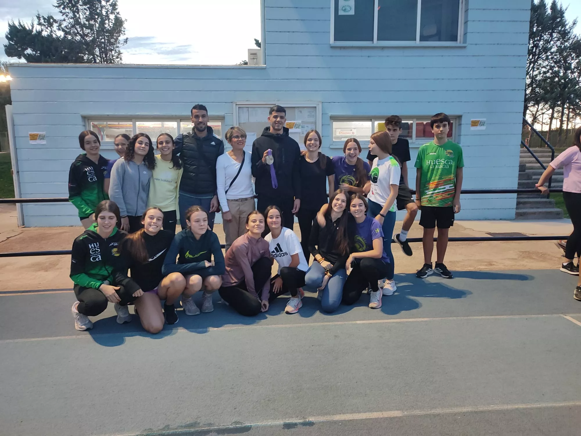 Sedjati con la Escuela de Intec-Zoiti