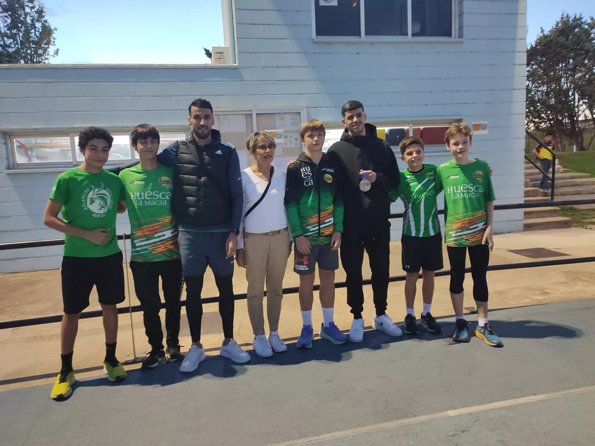 Sedjati con la Escuela de Intec-Zoiti