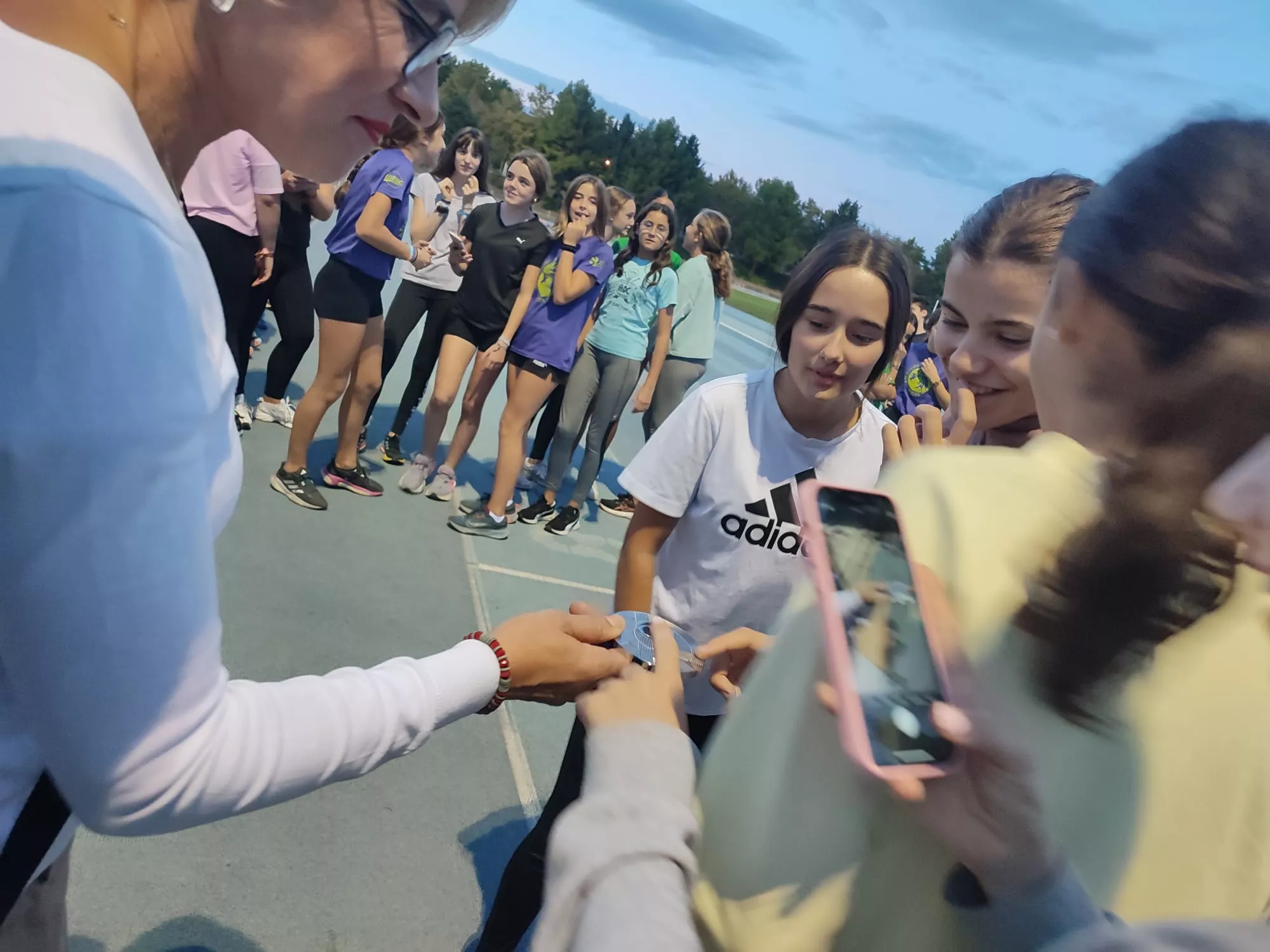 Sedjati con la Escuela de Intec-Zoiti