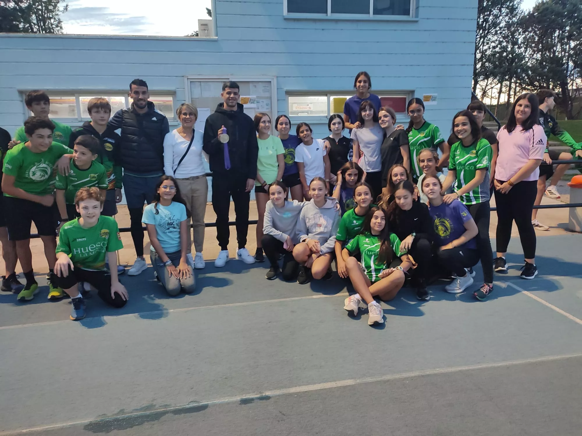 Sedjati con la Escuela de Intec-Zoiti