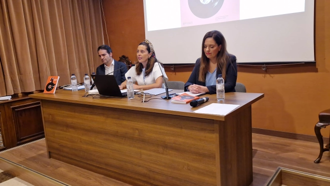 Jorge Ramón Salinas, Natalia Juan y Carmen Zavala. Foto Myriam Martínez Jorge Ramón Salinas, Natalia Juan y Carmen Zavala. Foto Myriam Martínez