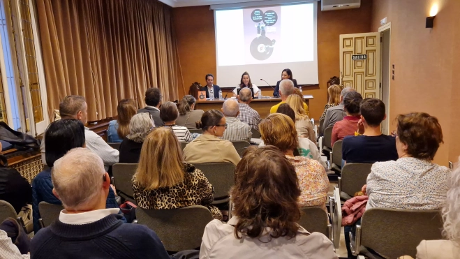 Presentación del libro de la jota en el IEA. Foto Myriam Martínez Presentación del libro de la jota en el IEA. Foto Myriam Martínez