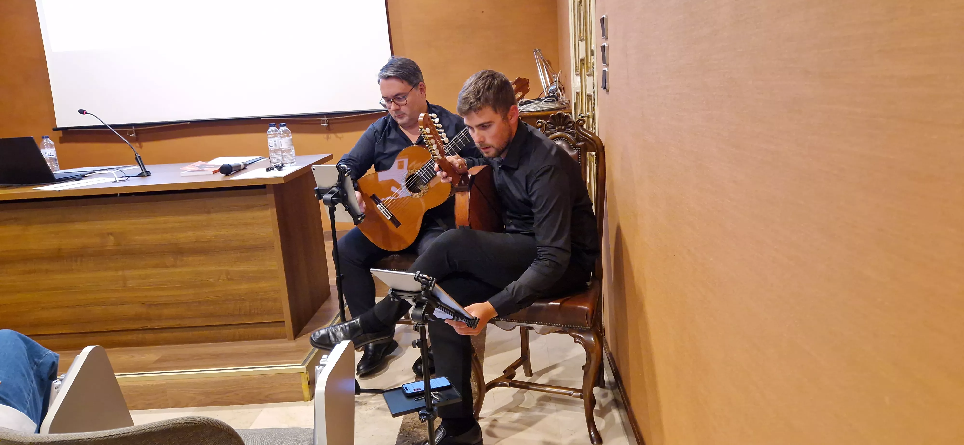 Rodrigo El Puente e Iván Sampietro. Foto Myriam Martínez