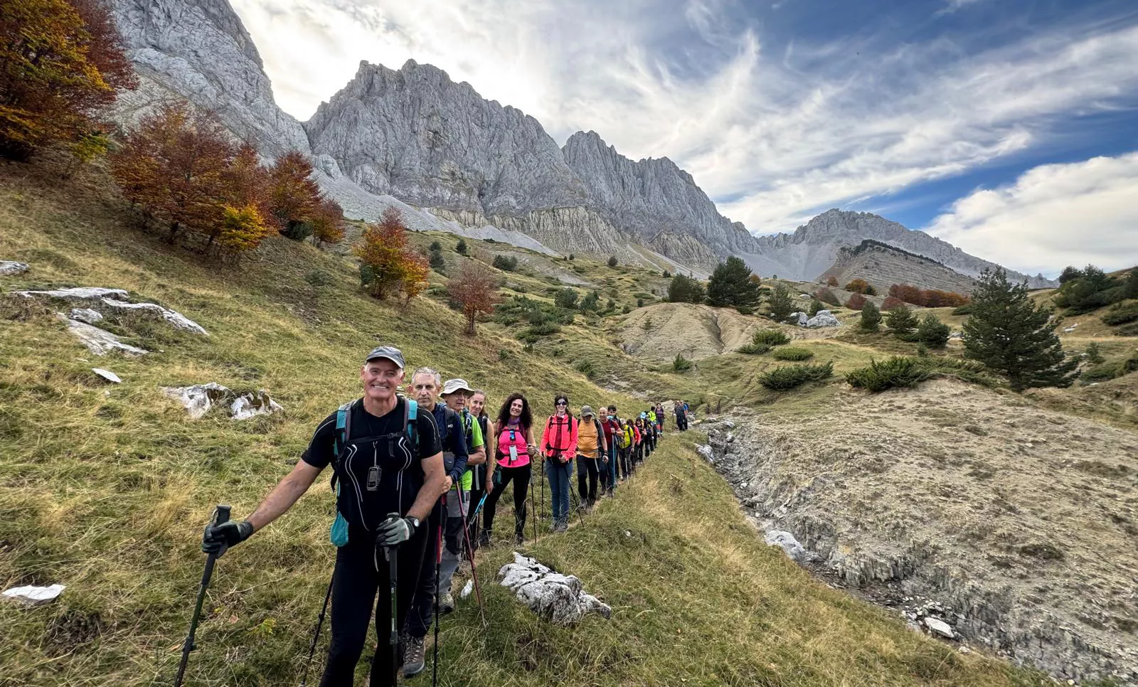 Travesías Pirenaicas de Peña Guara asciende a la cresta de los Alanos