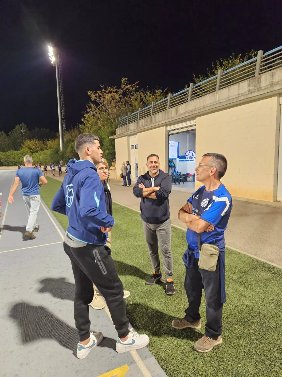 Sedjati con la Escuela del Club Atletismo Barbastro.