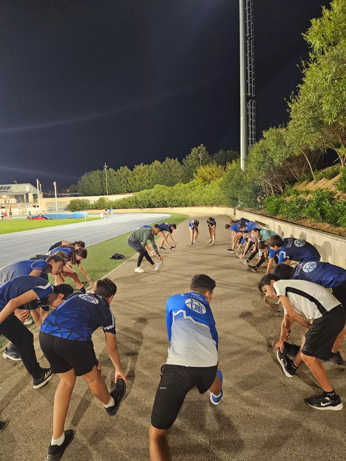 Sedjati con la Escuela del Club Atletismo Barbastro.