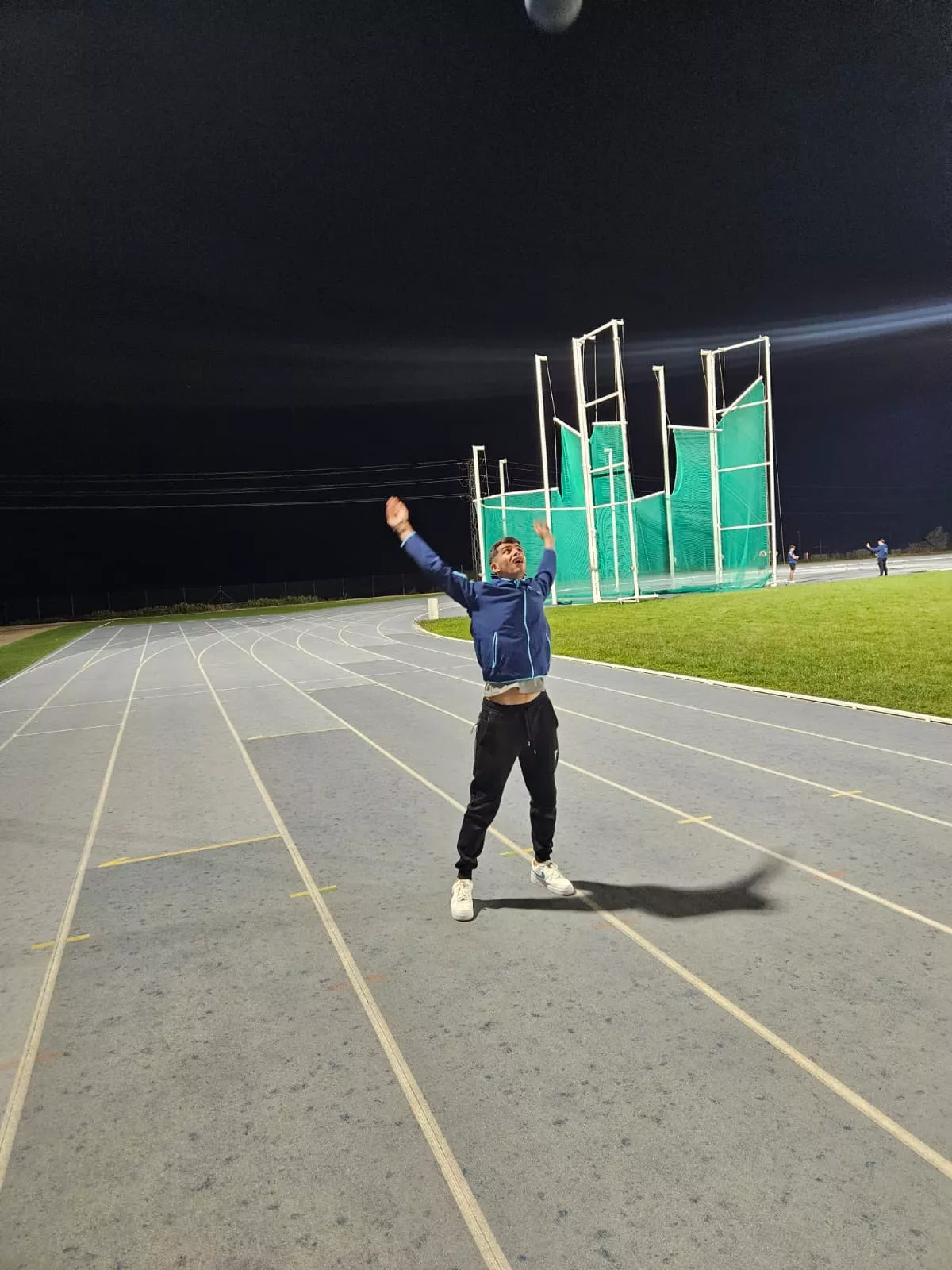 Sedjati con la Escuela del Club Atletismo Barbastro.