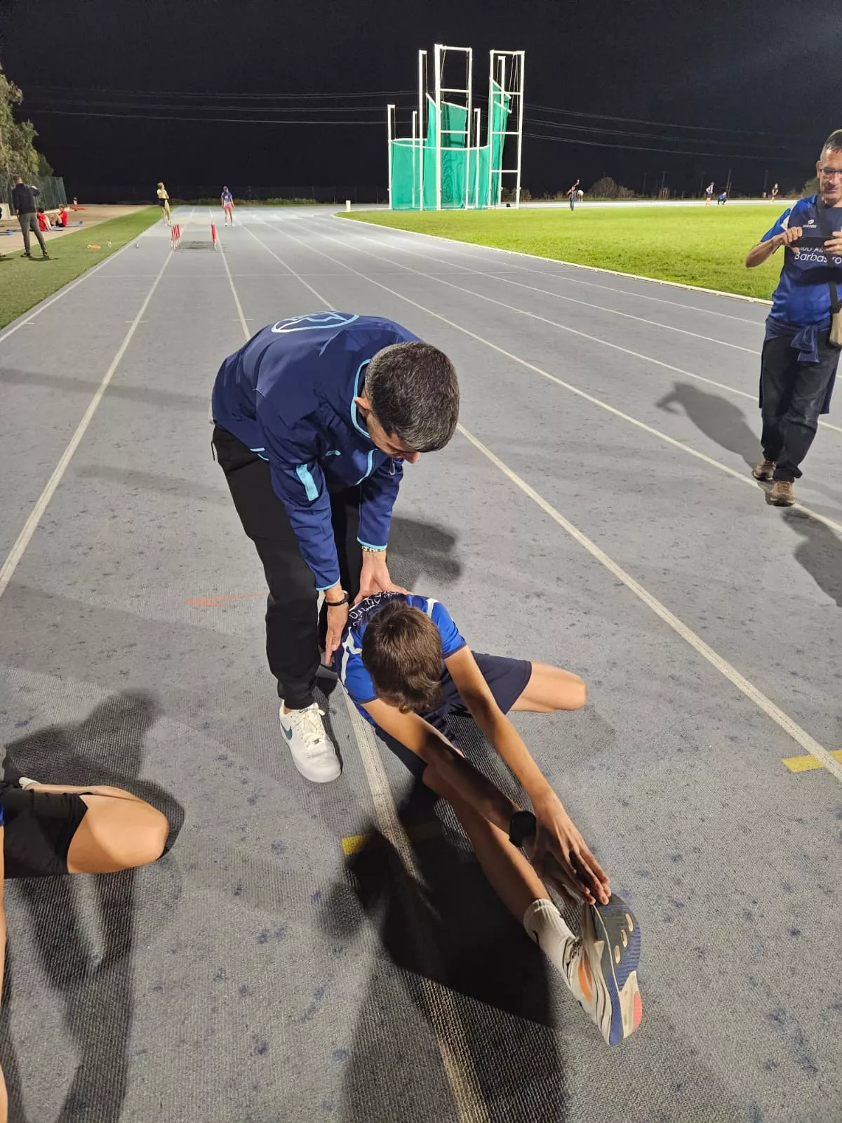 Sedjati con la Escuela del Club Atletismo Barbastro.