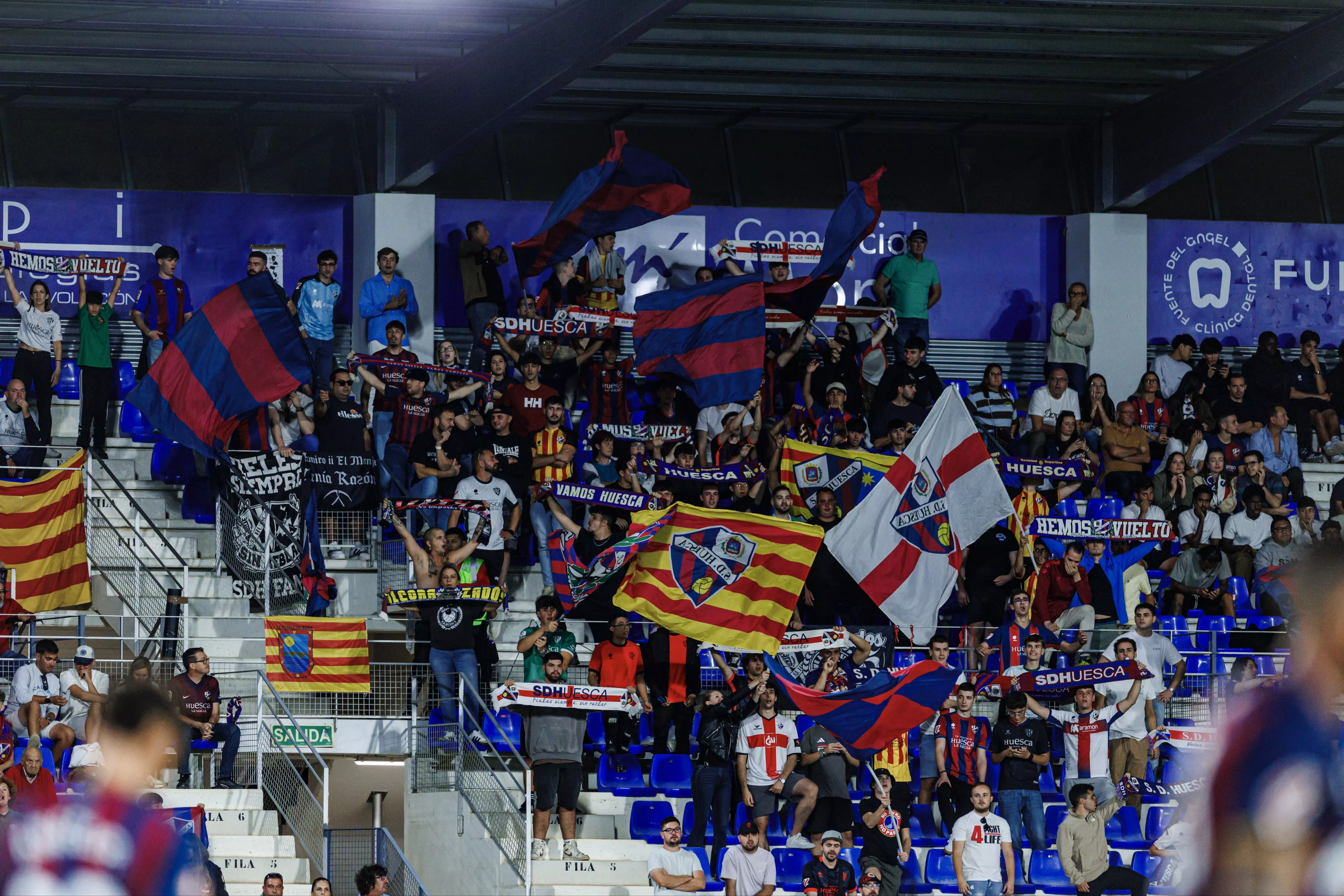 Afición del Huesca en un partido en El Alcoraz. Foto: SD Huesca Afición del Huesca en un partido en El Alcoraz. Foto: SD Huesca