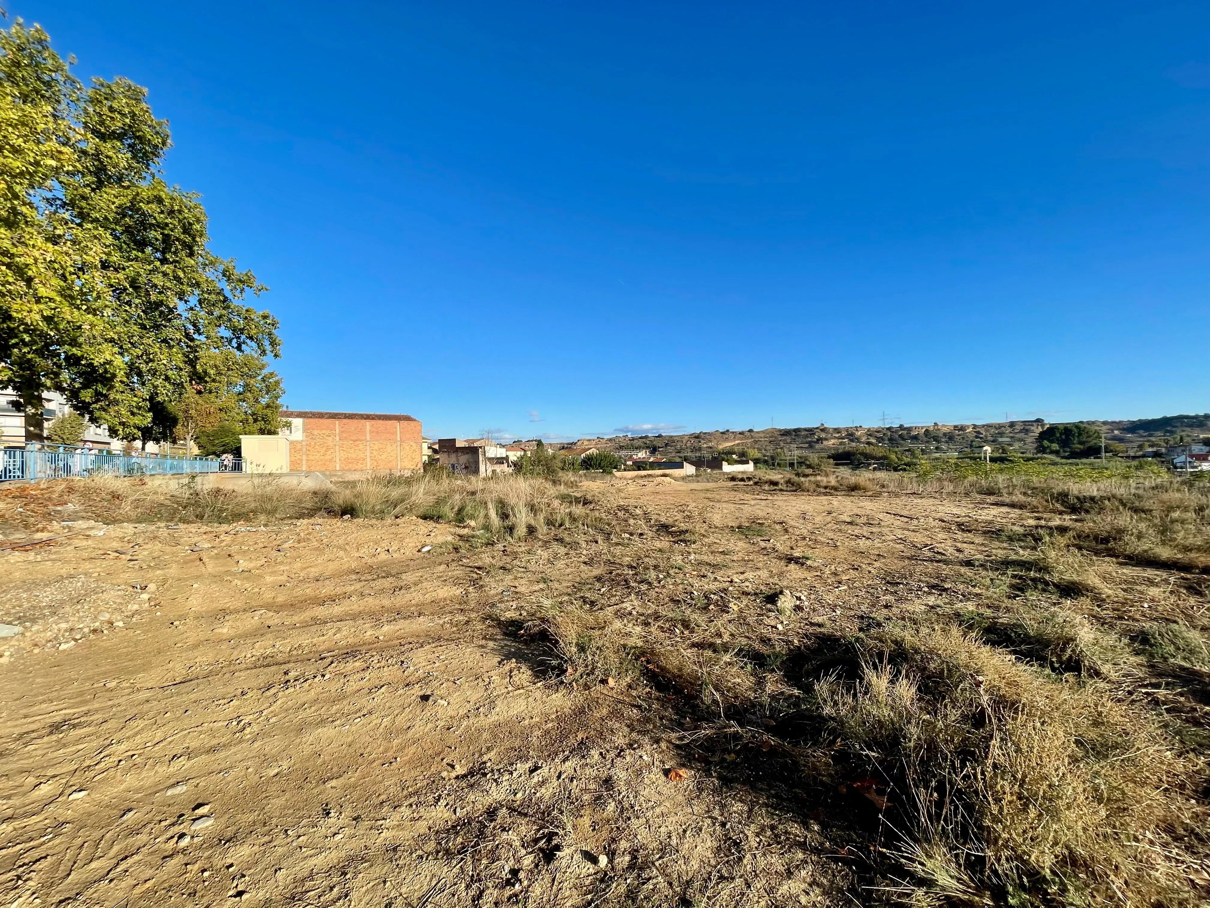 Monzón prepara el terreno para su segundo instituto con una inversión de 245.000 euros. Monzón prepara el terreno para su segundo instituto con una inversión de 245.000 euros.