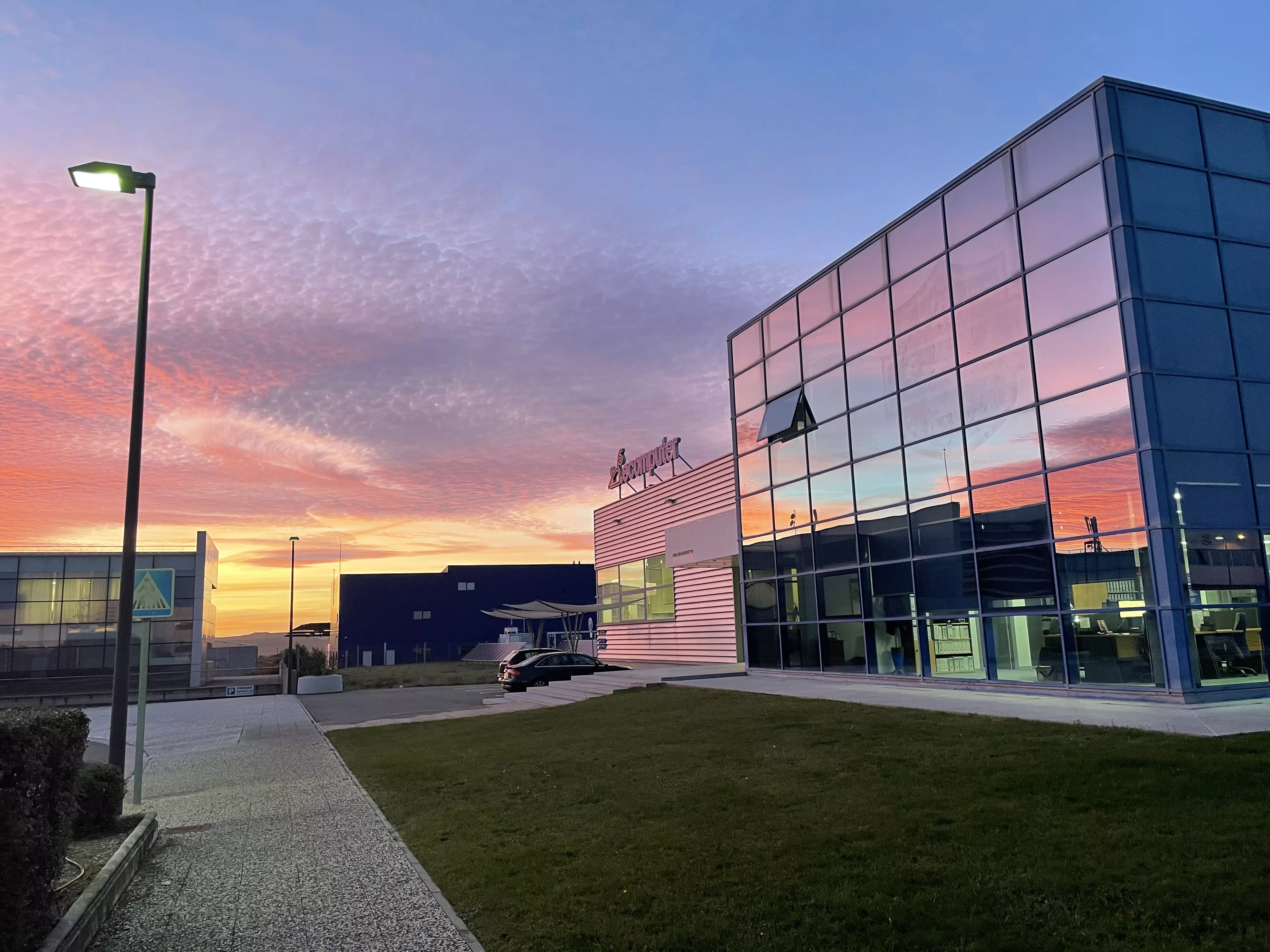 Instalaciones de Ecomputer. Instalaciones de Ecomputer.