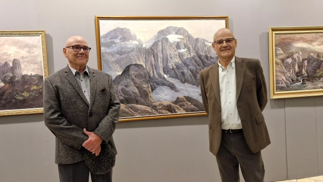 Carlos y Jesús Mairal. Exposición de Leoncio Mairal en el Museo de Huesca. Foto Myriam Martínez Carlos y Jesús Mairal. Exposición de Leoncio Mairal en el Museo de Huesca. Foto Myriam Martínez