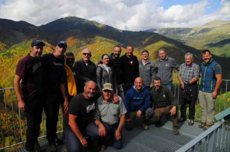 Un sendero entre Fanlo y Sarvisé y un nuevo mirador permiten disfrutar del Bosque de Colores de Ordesa.
