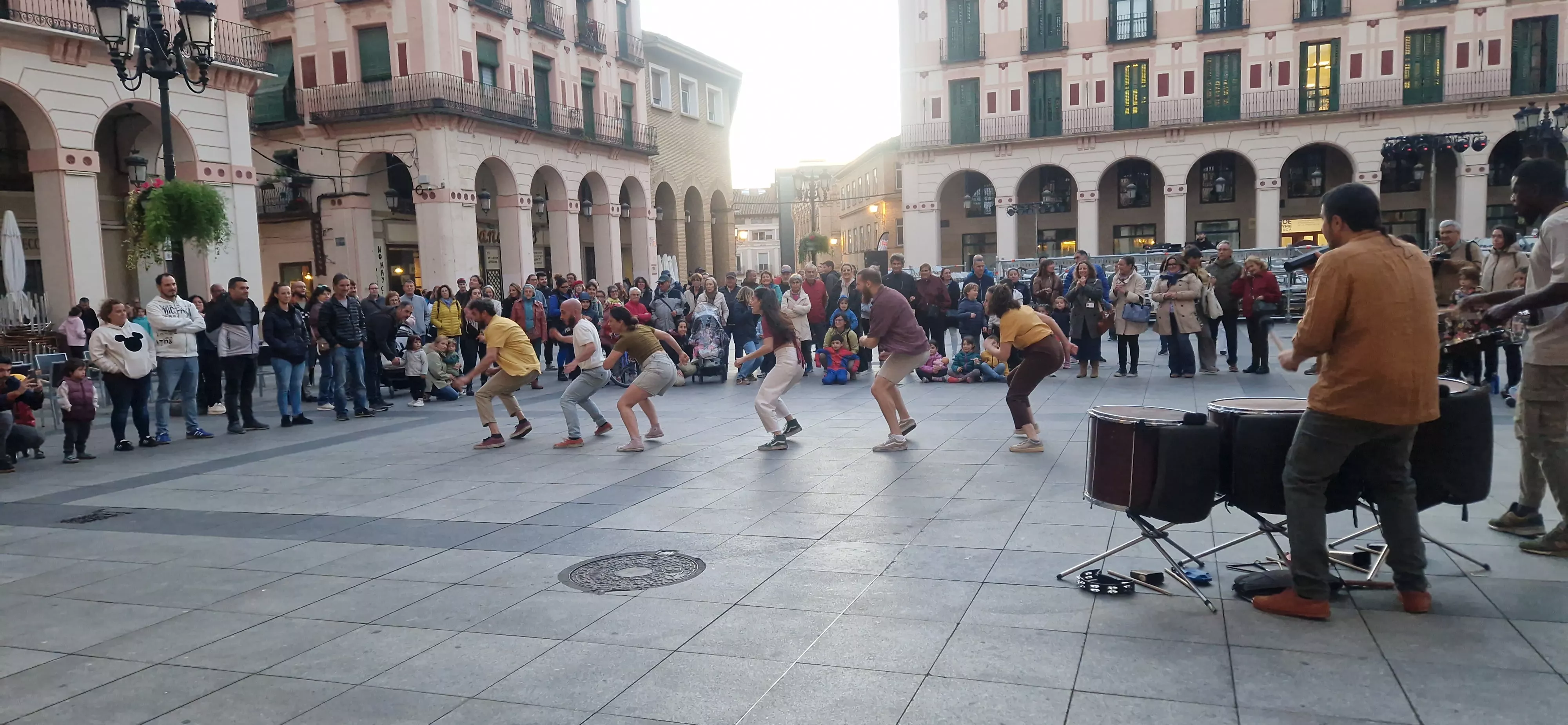 Arranca el Spin Festival con el pasacalles de Sound de Secá. Foto Myriam Martínez