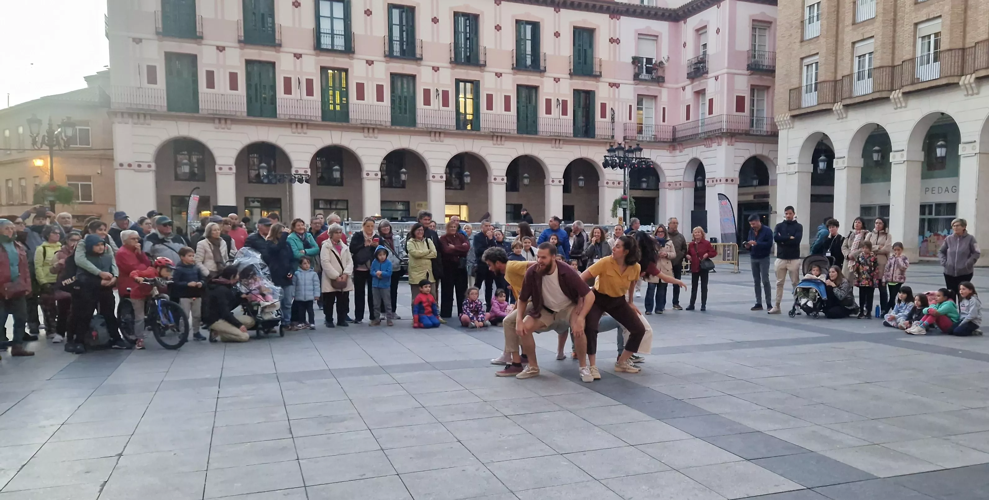 Arranca el Spin Festival con el pasacalles de Sound de Secá. Foto Myriam Martínez